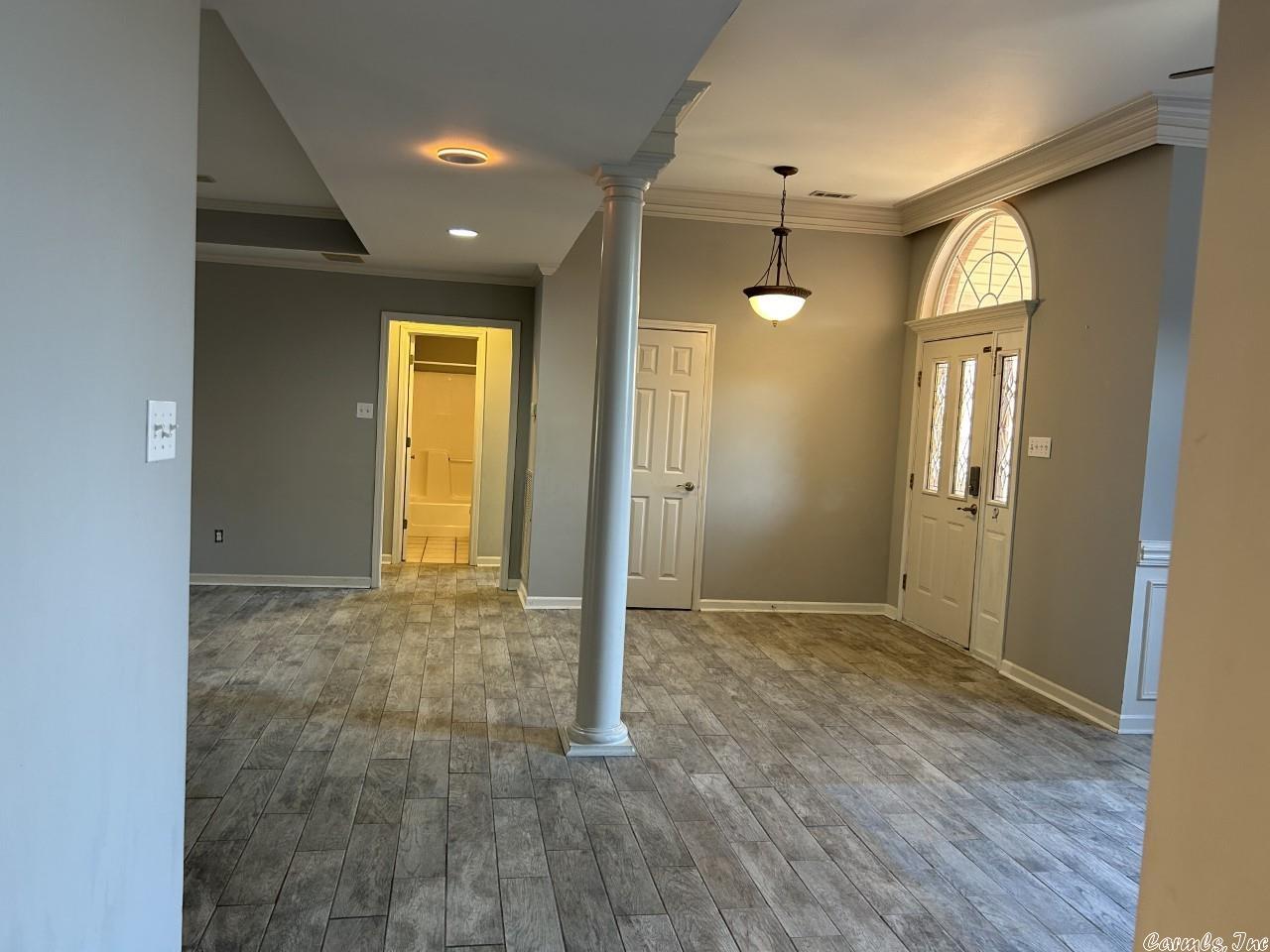 COUNTRY CLUB OF ARK THE - Residential