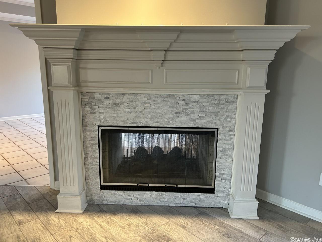 COUNTRY CLUB OF ARK THE - Residential