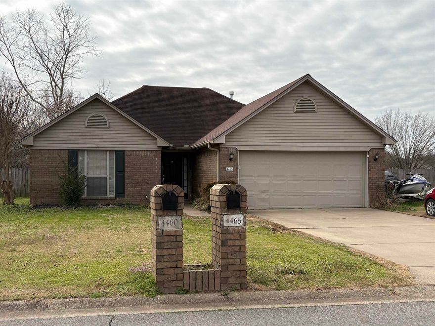 Great home in the popular Victoria Park neighborhood, with a brand new roof going on! Wonderful opportunity for owner-occupants and investors alike!