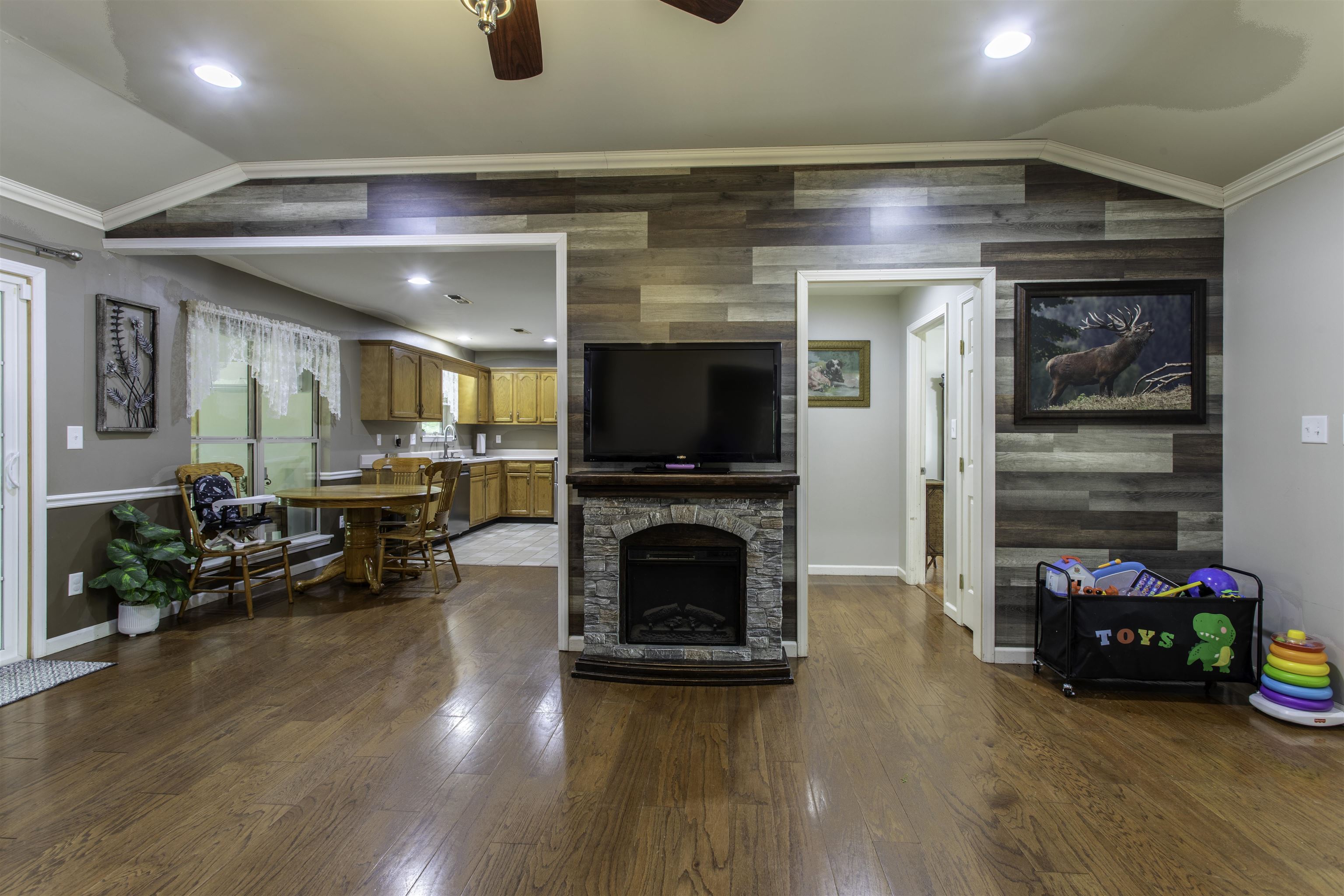 CREE SECOND - Residential