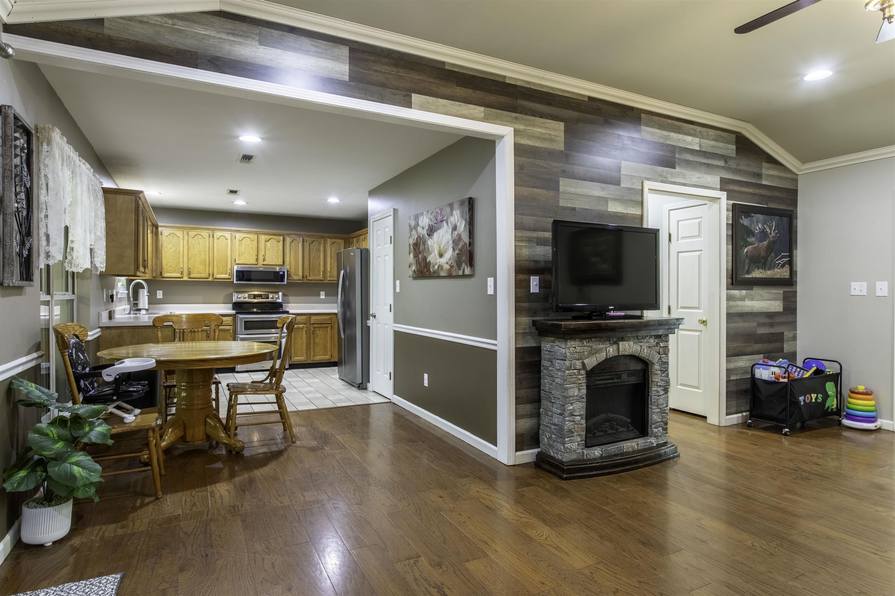 CREE SECOND - Residential