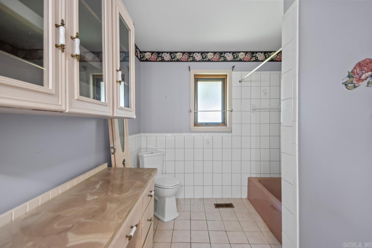 SHADY VALLEY - Residential