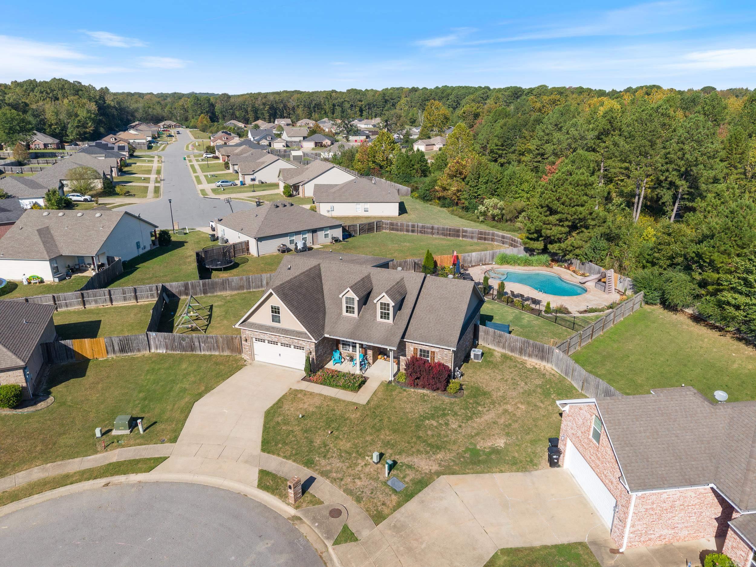 OAK GLENN - Residential