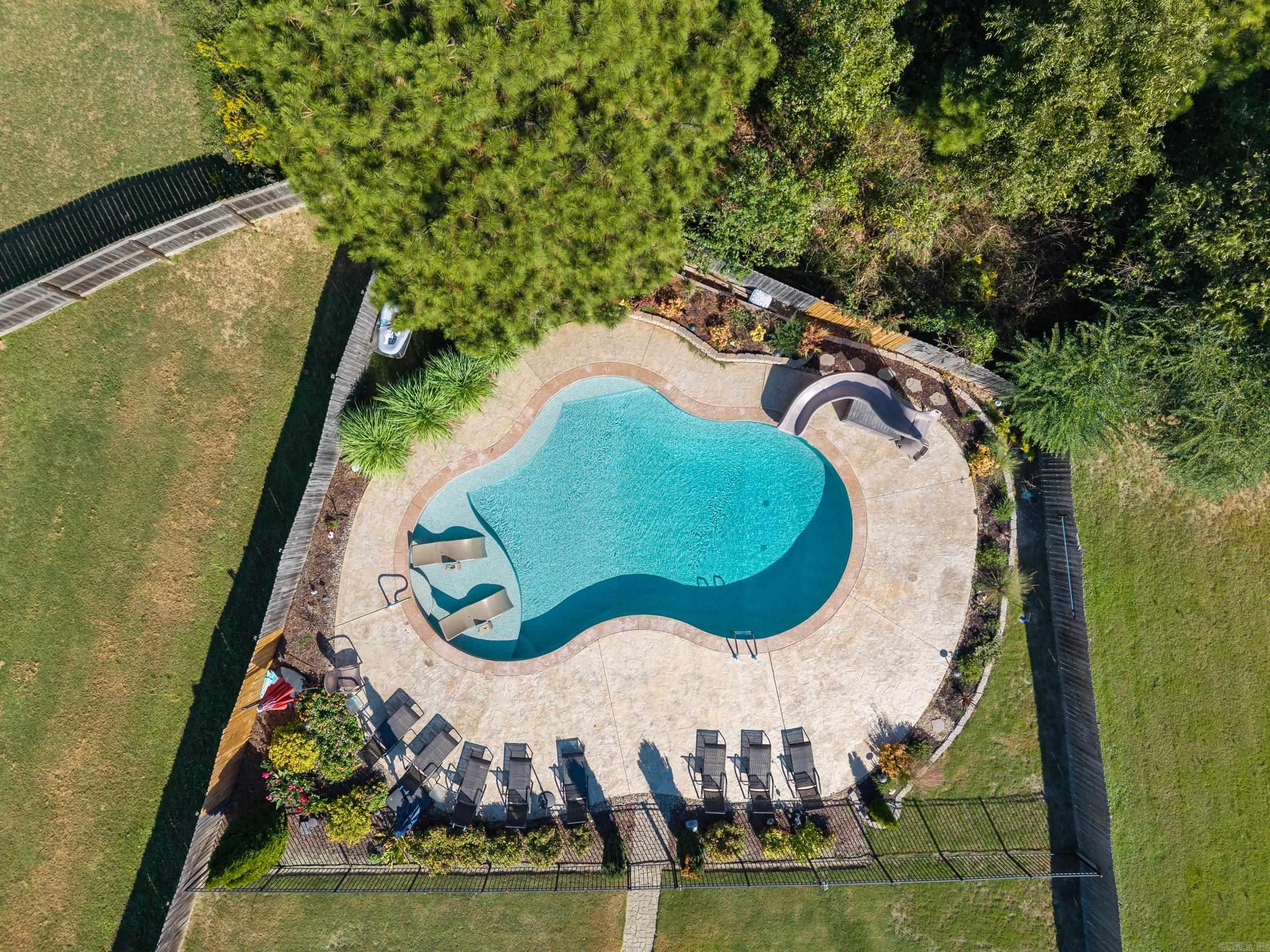 OAK GLENN - Residential