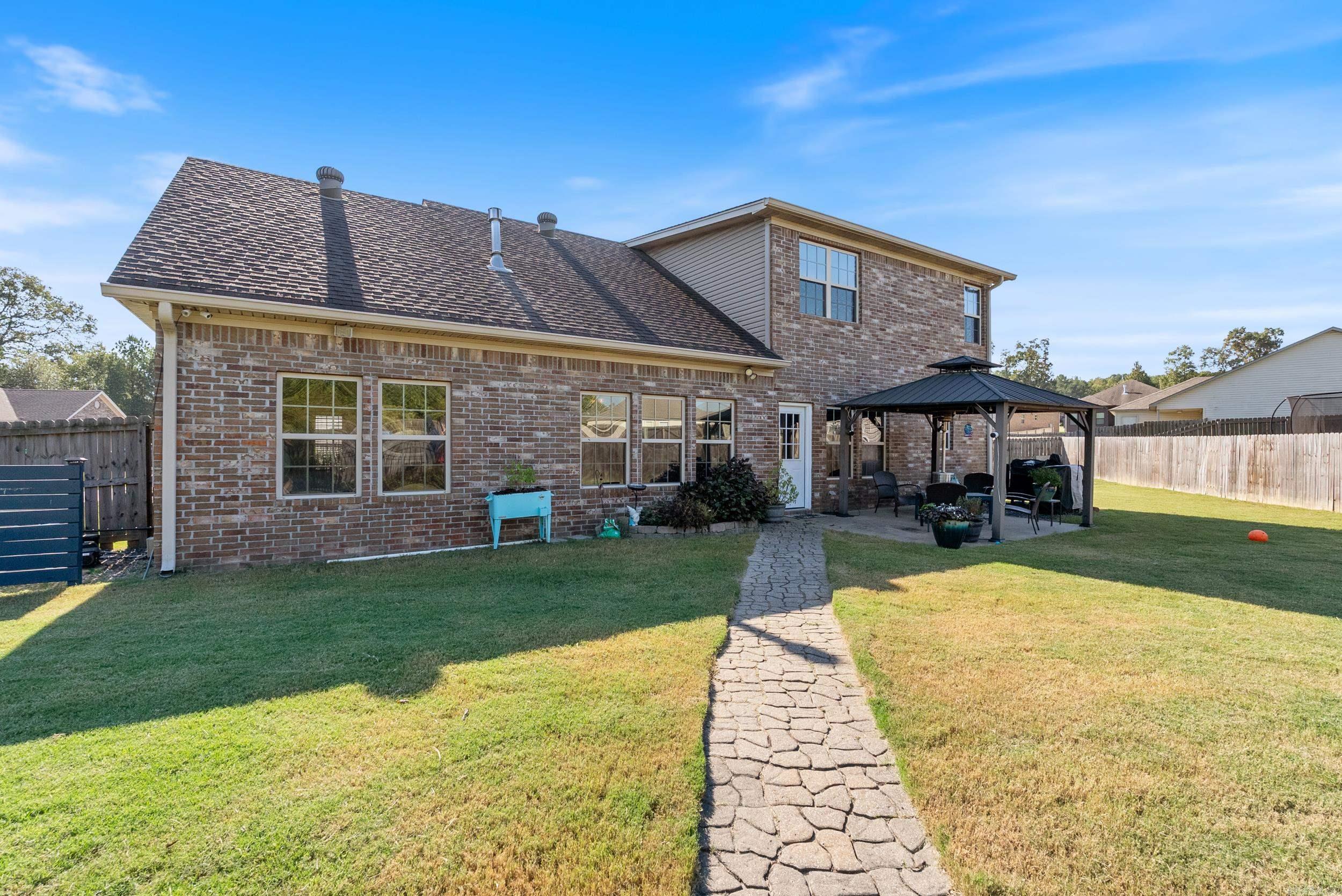 OAK GLENN - Residential