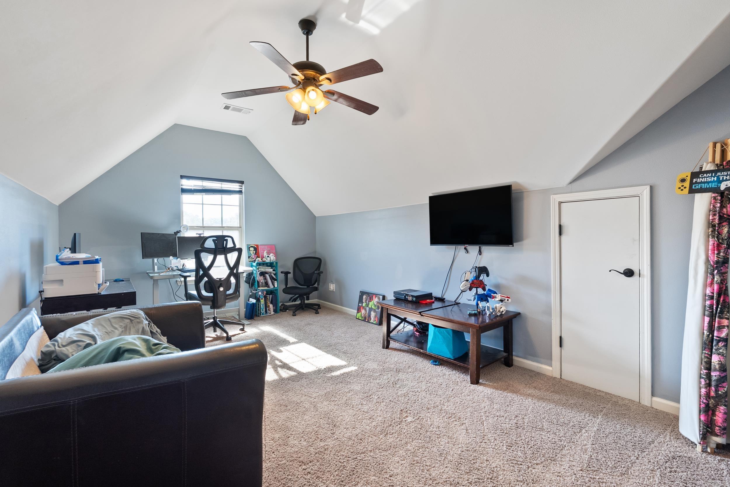 OAK GLENN - Residential