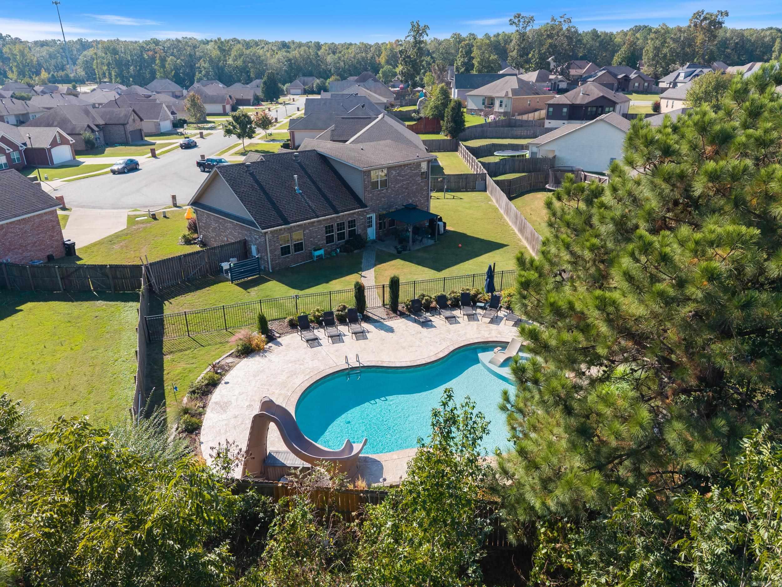 OAK GLENN - Residential
