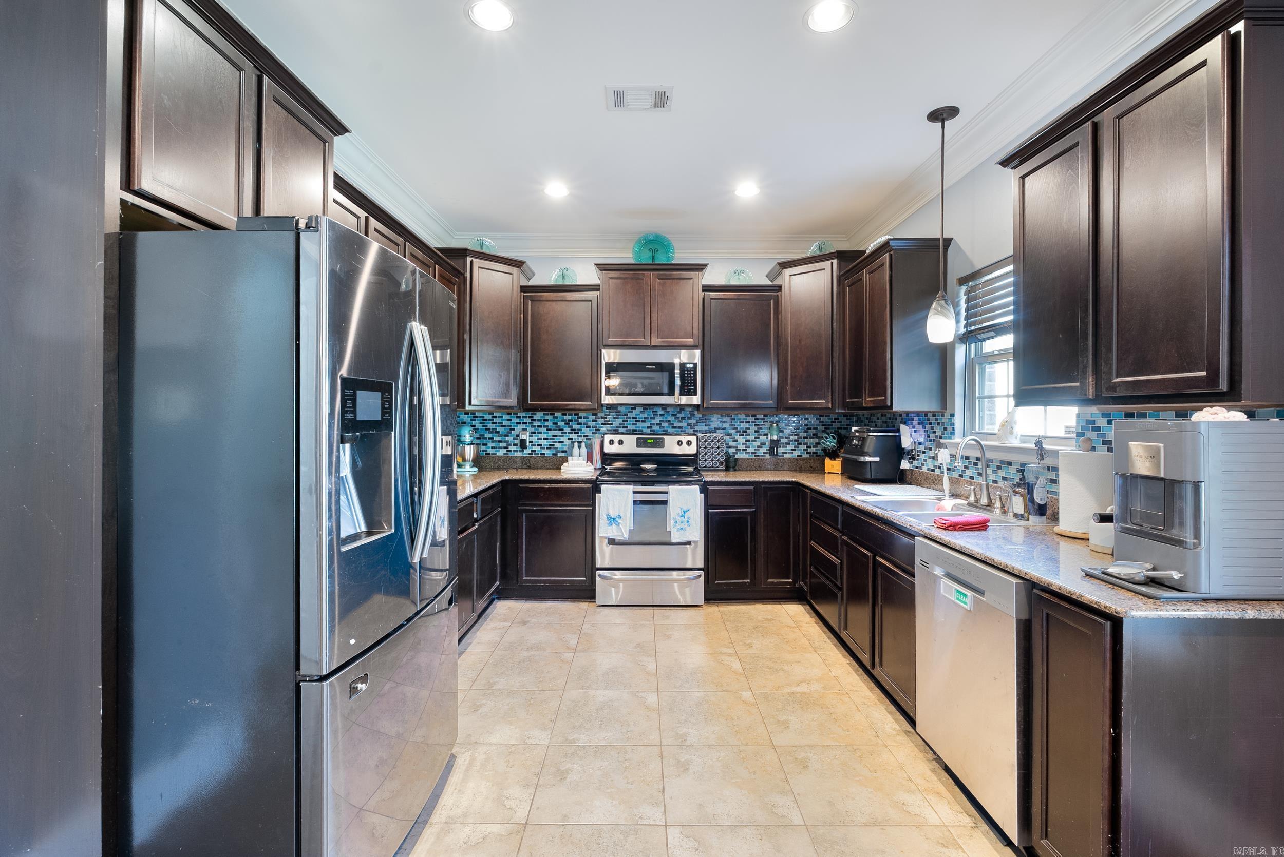 OAK GLENN - Residential