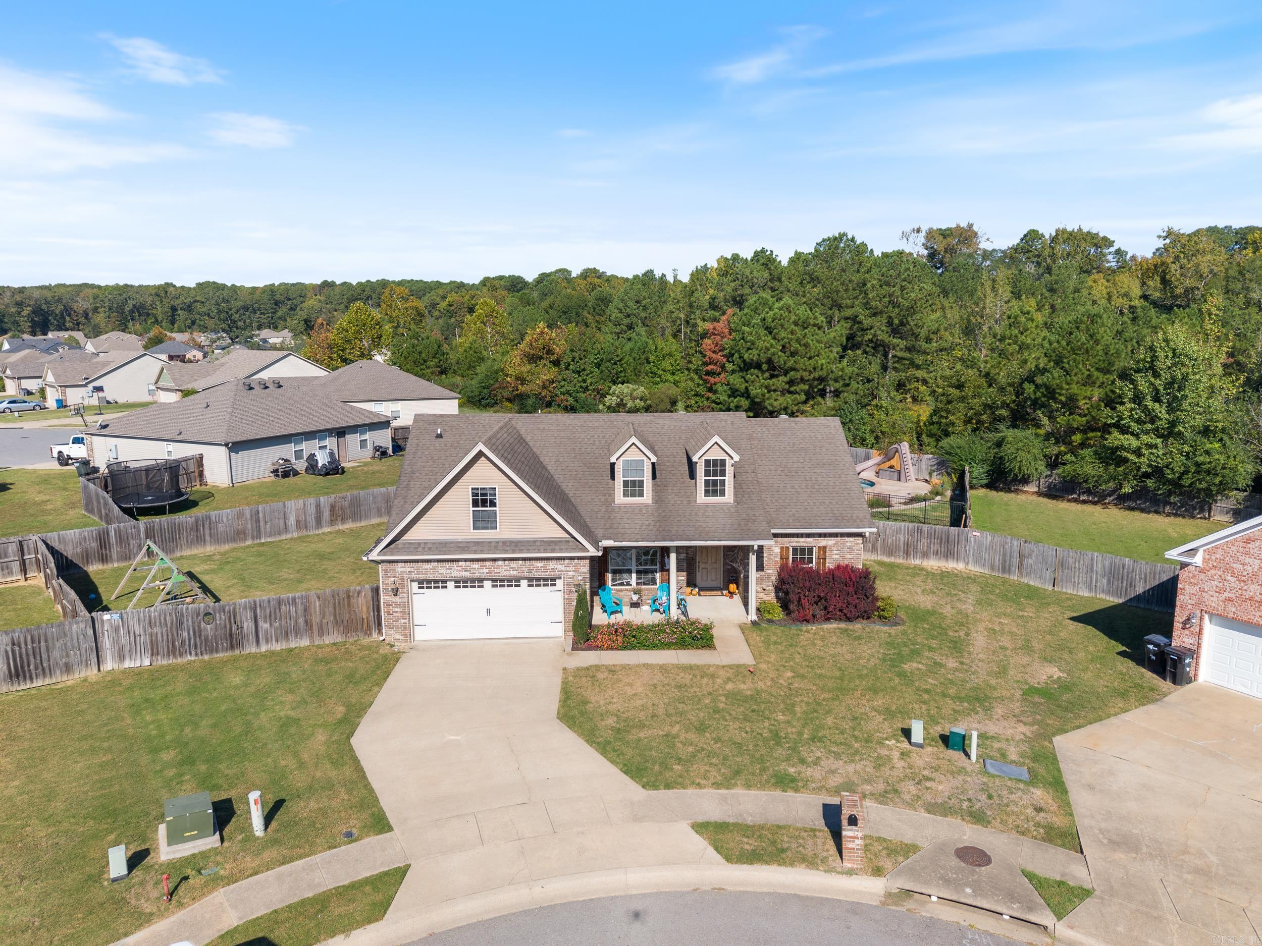 OAK GLENN - Residential