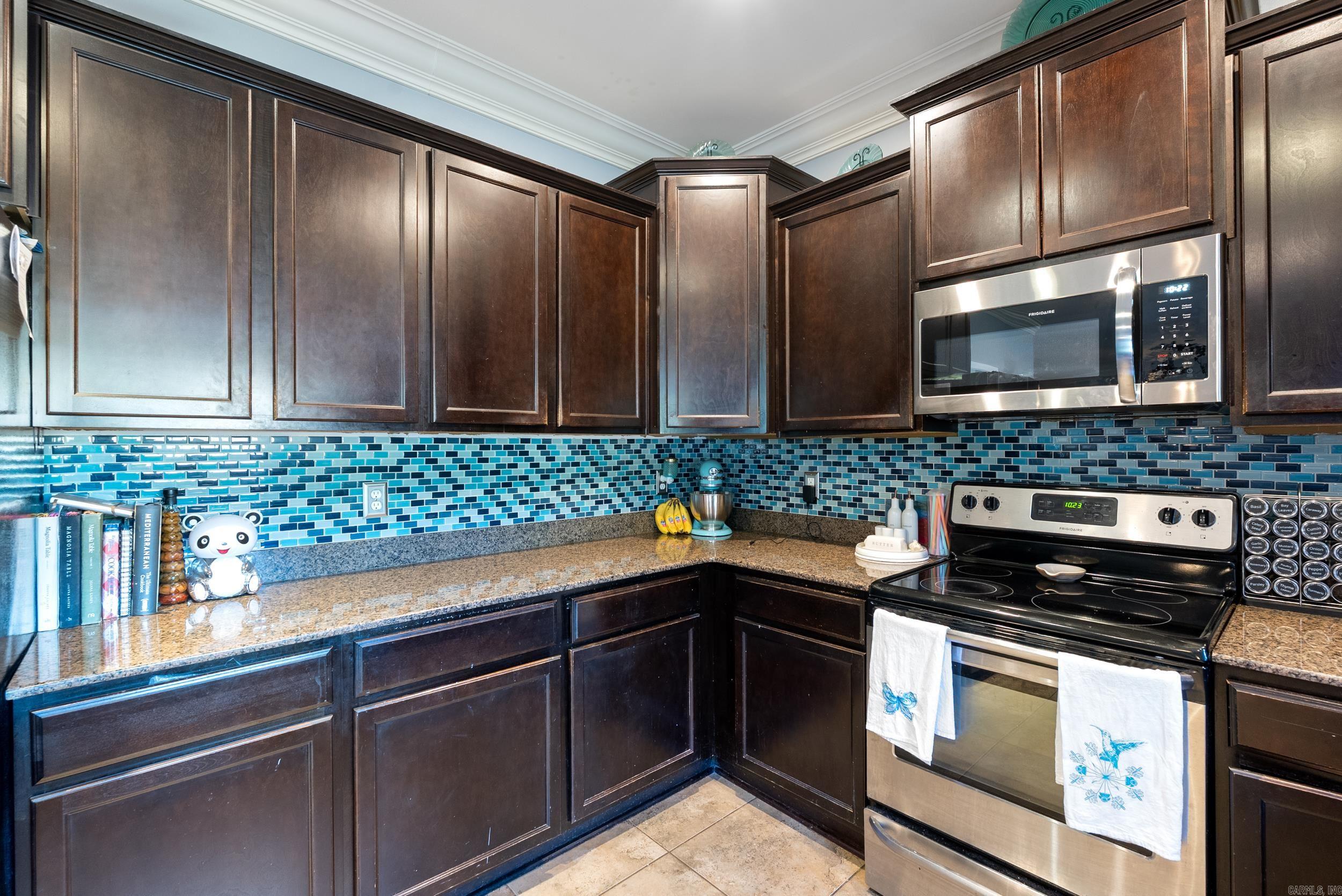 OAK GLENN - Residential