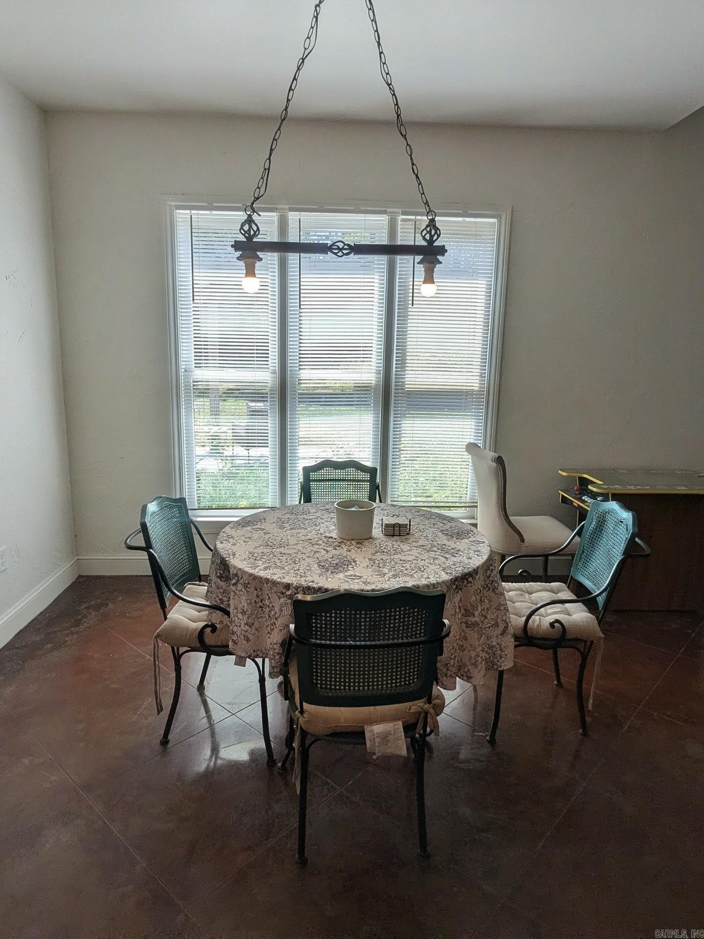 WOODSPRINGS ESTATES - Residential