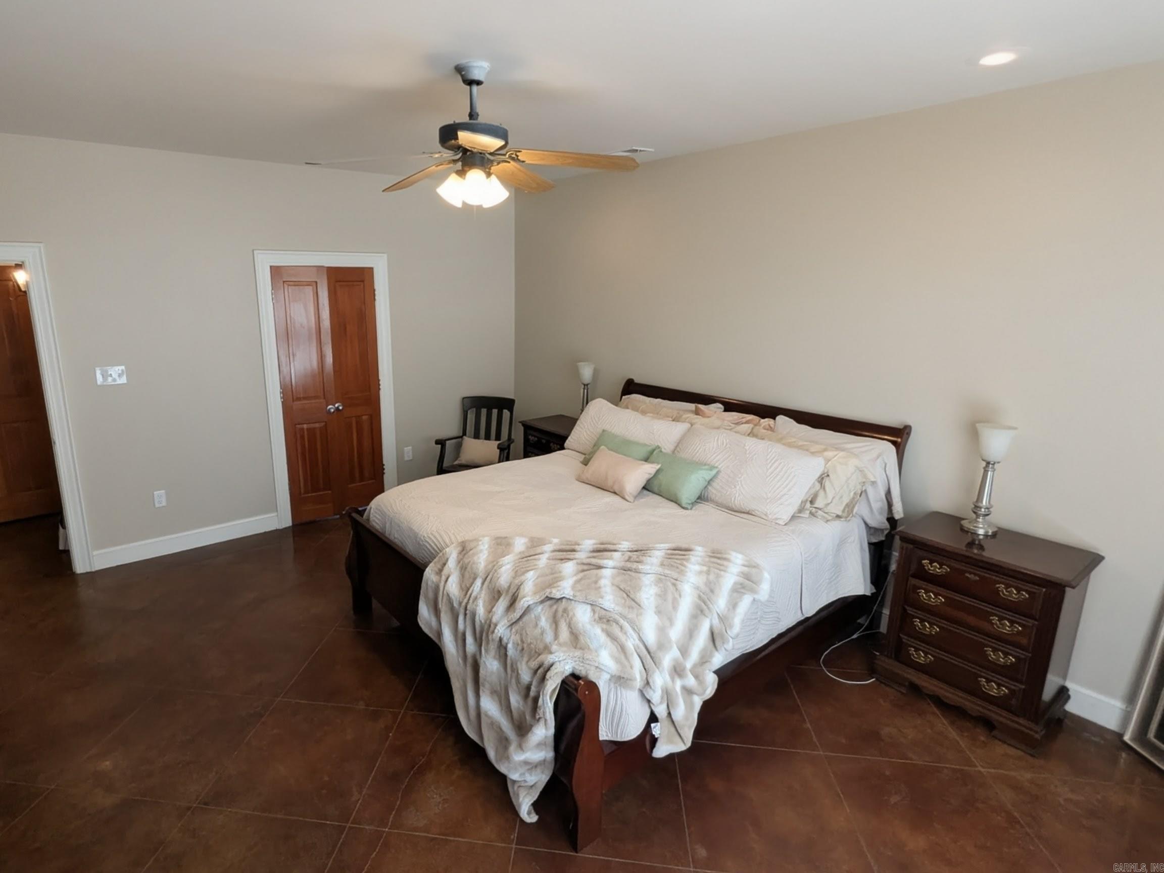 WOODSPRINGS ESTATES - Residential