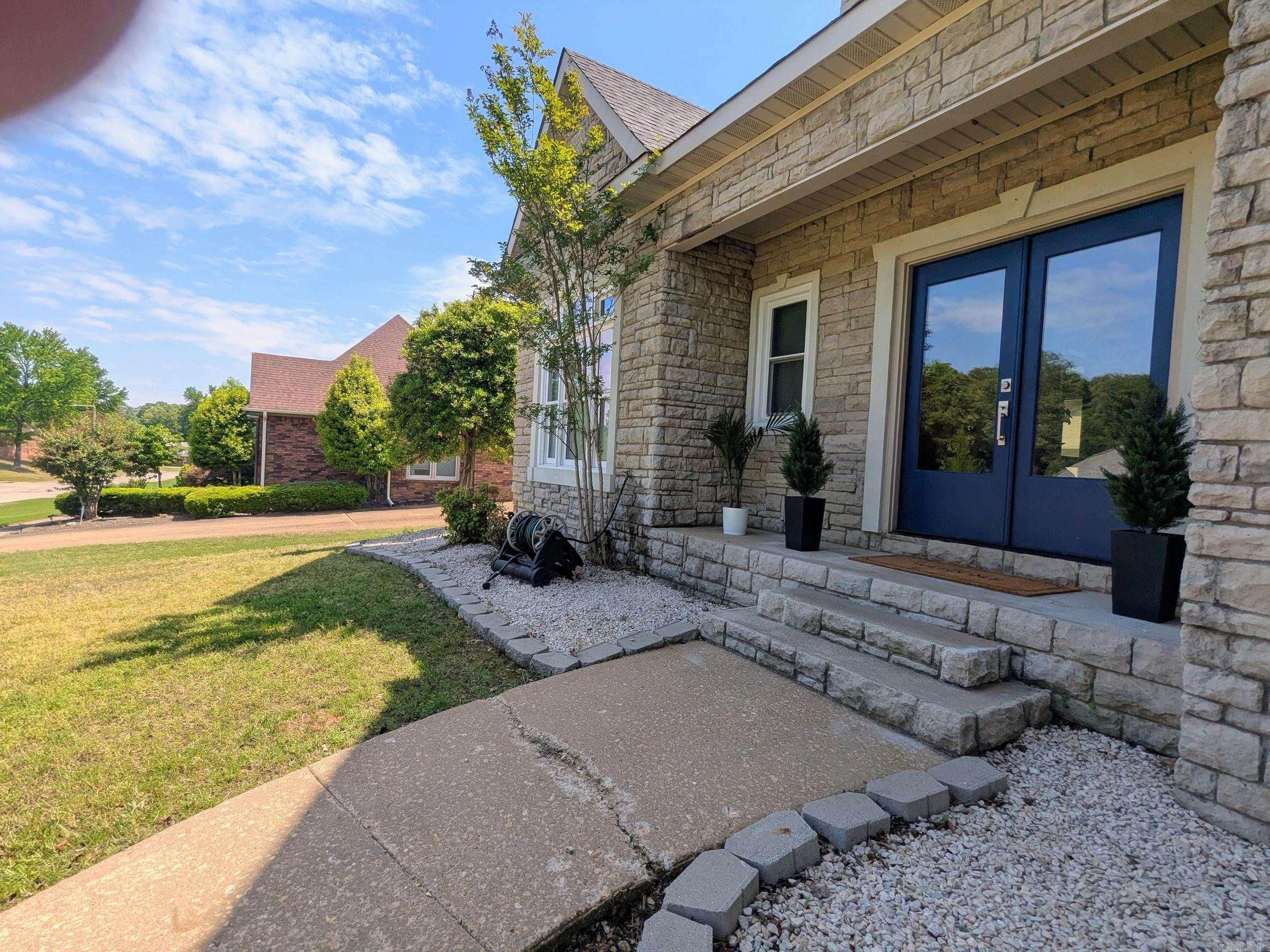 WOODSPRINGS ESTATES - Residential