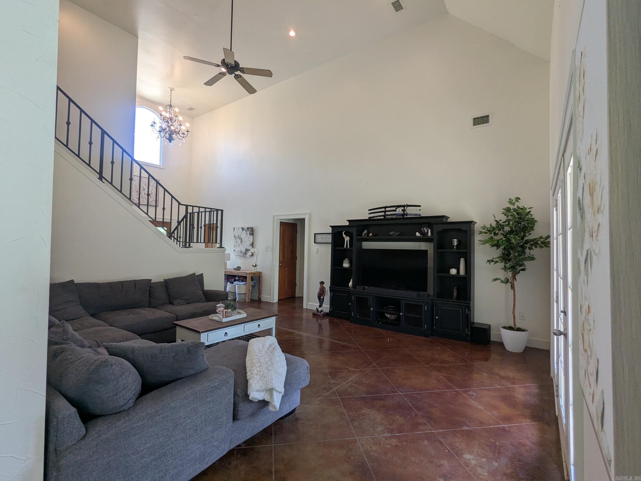 WOODSPRINGS ESTATES - Residential