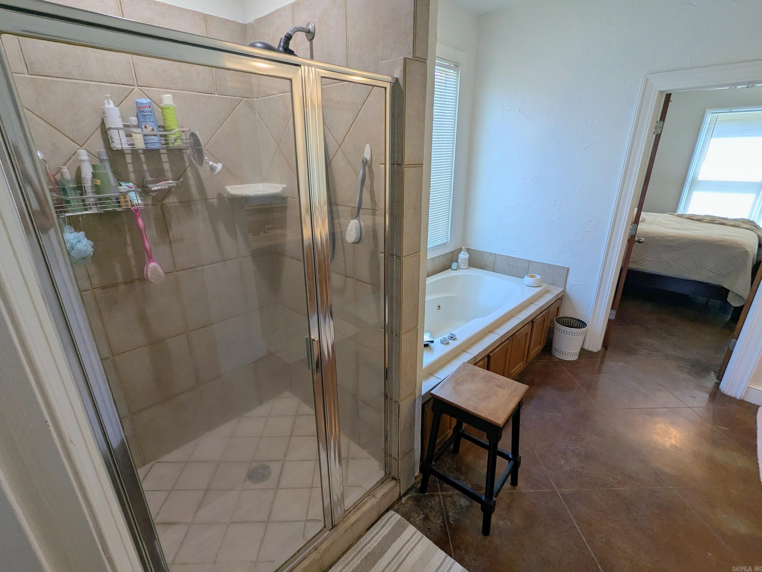 WOODSPRINGS ESTATES - Residential