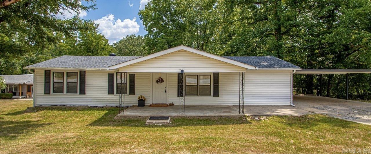 Looking for peace and privacy without giving up convenience? This beautifully updated one-level home sits on a spacious half-acre lot just minutes from the Chenal area. With 3 bedrooms, an office, and a large primary suite, thereās plenty of space to spread out, work from home, and relax in comfort. The primary bedroom feels like a true retreat, featuring a walk-in closet and upscale finishes. The home has been thoughtfully updated throughout, including a NEW roof, so you can move right in with confidence. Enjoy the best of both worlds: a quiet, country-like setting with easy access to shopping, dining, and outdoor recreation. Just 4 minutes to Walmart and 5 minutes to Pinnacle Mountain State Park, this location is hard to beat.