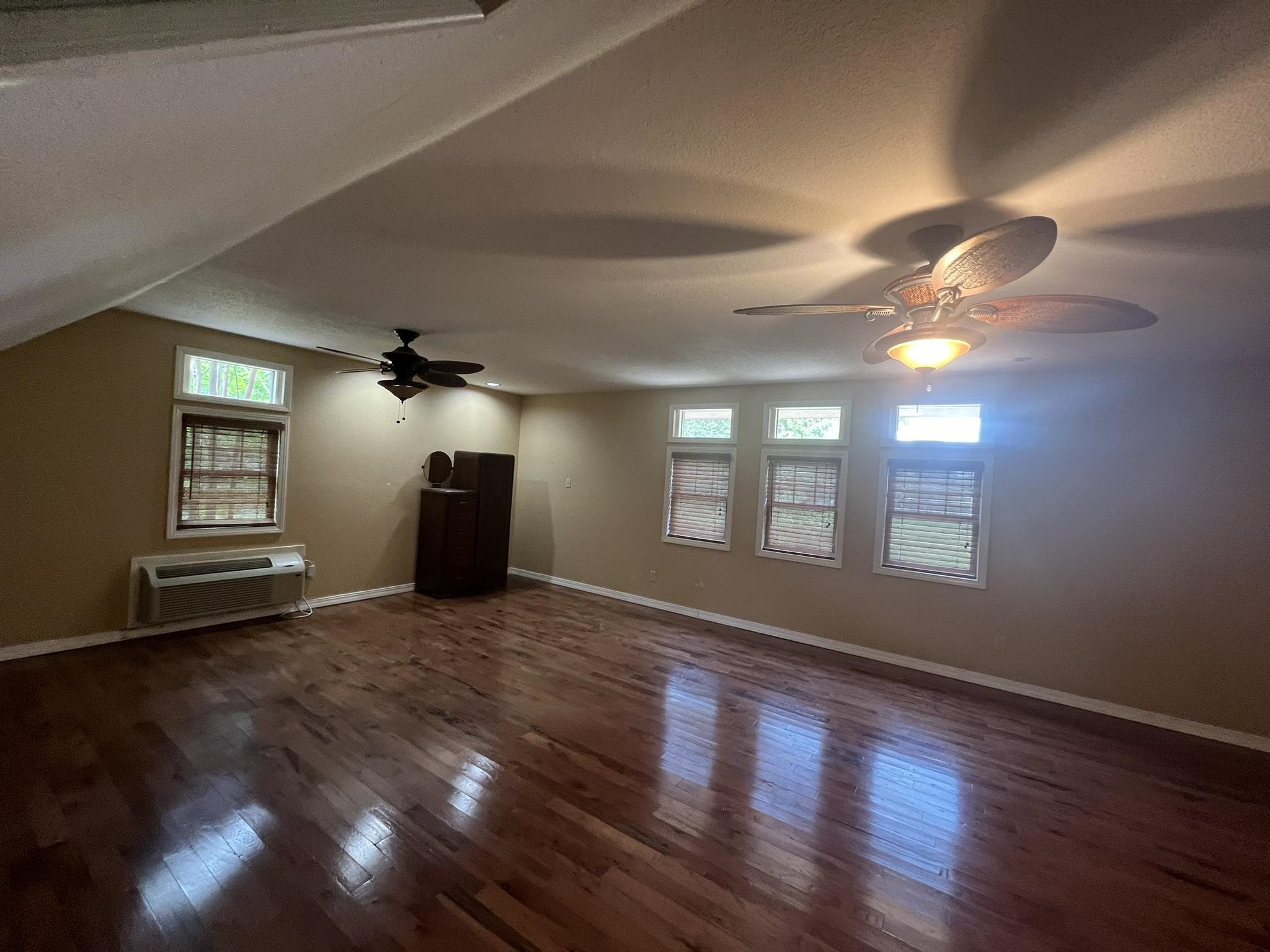 DENMOR ESTATES - Residential