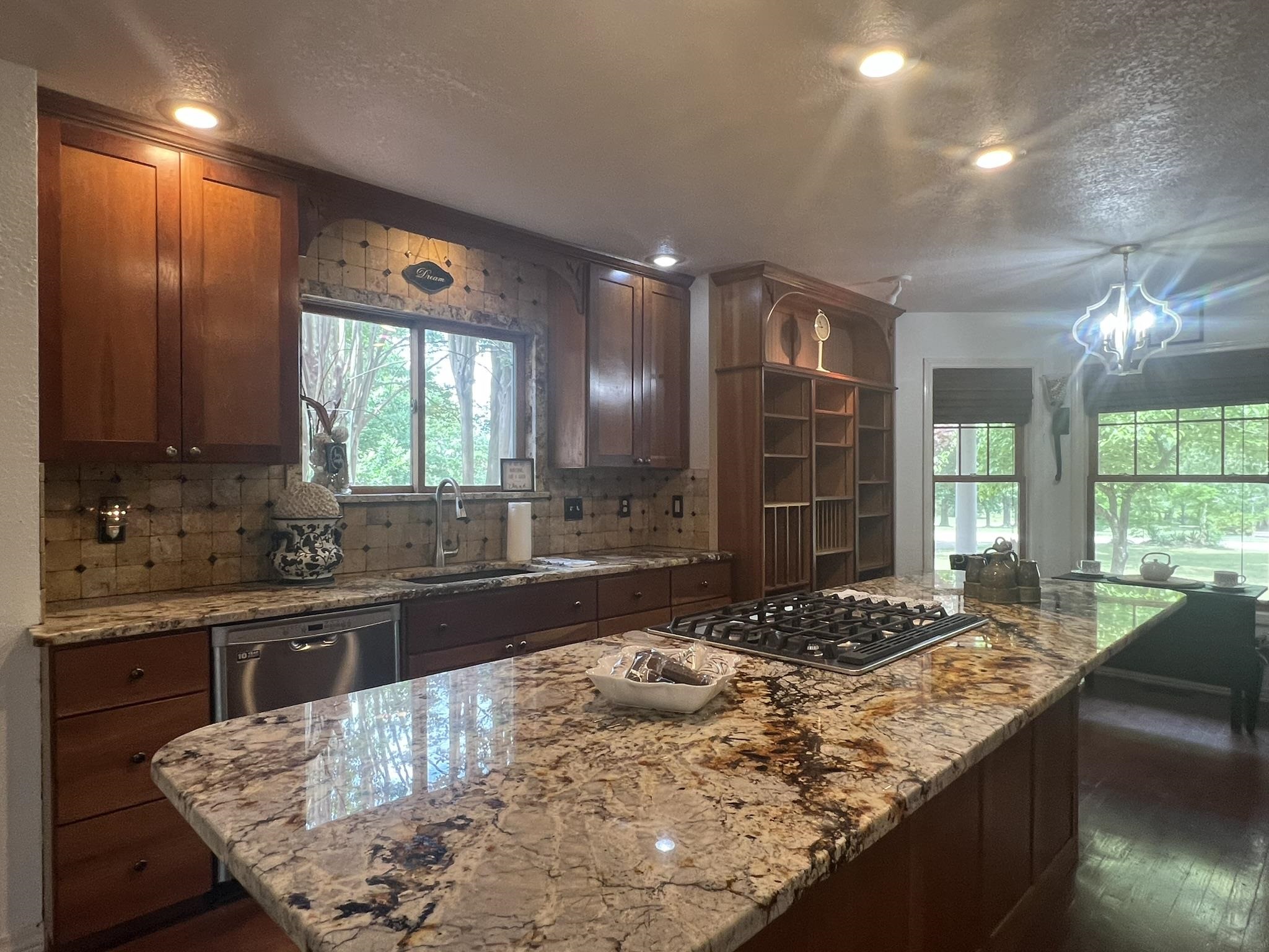 DENMOR ESTATES - Residential