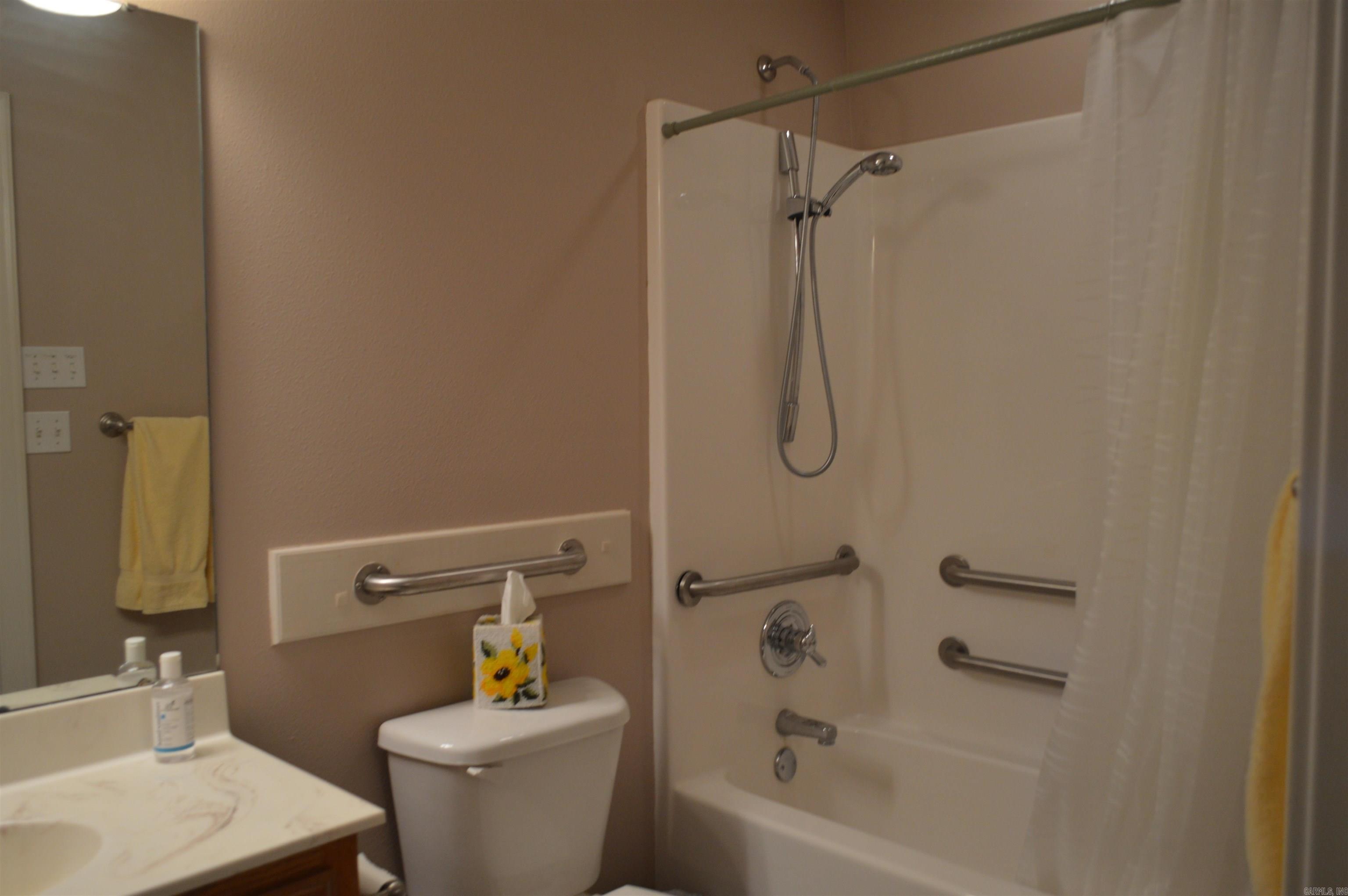 SOUTHRIDGE VILLAGE - Residential