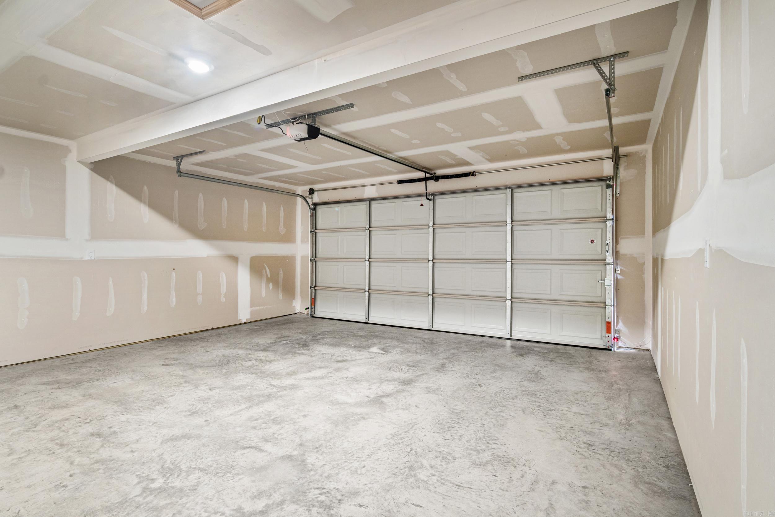 SOUTHFORK RANCH S/D PH I - Residential