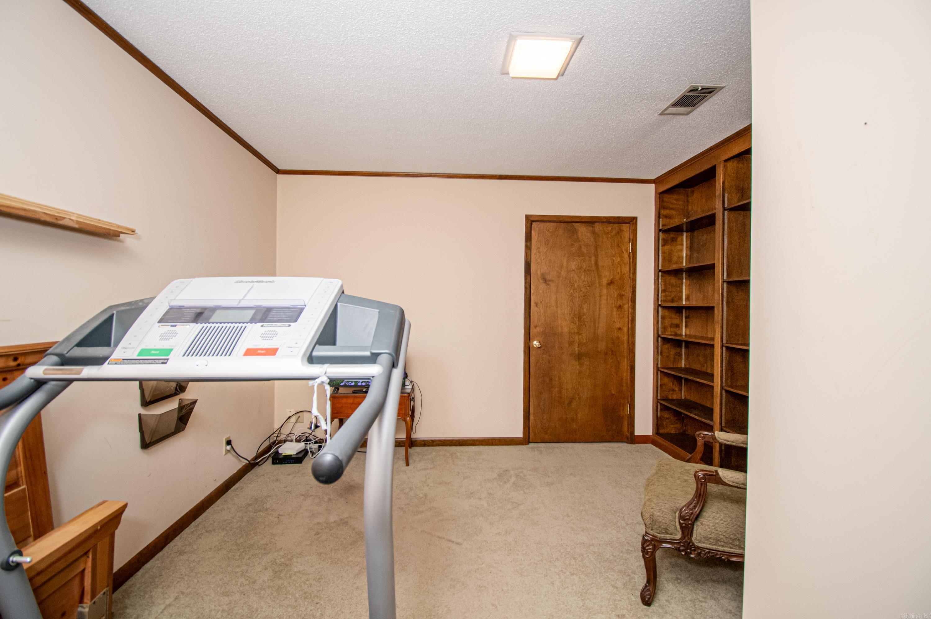 THOMPSON HEIGHTS 5TH - Residential