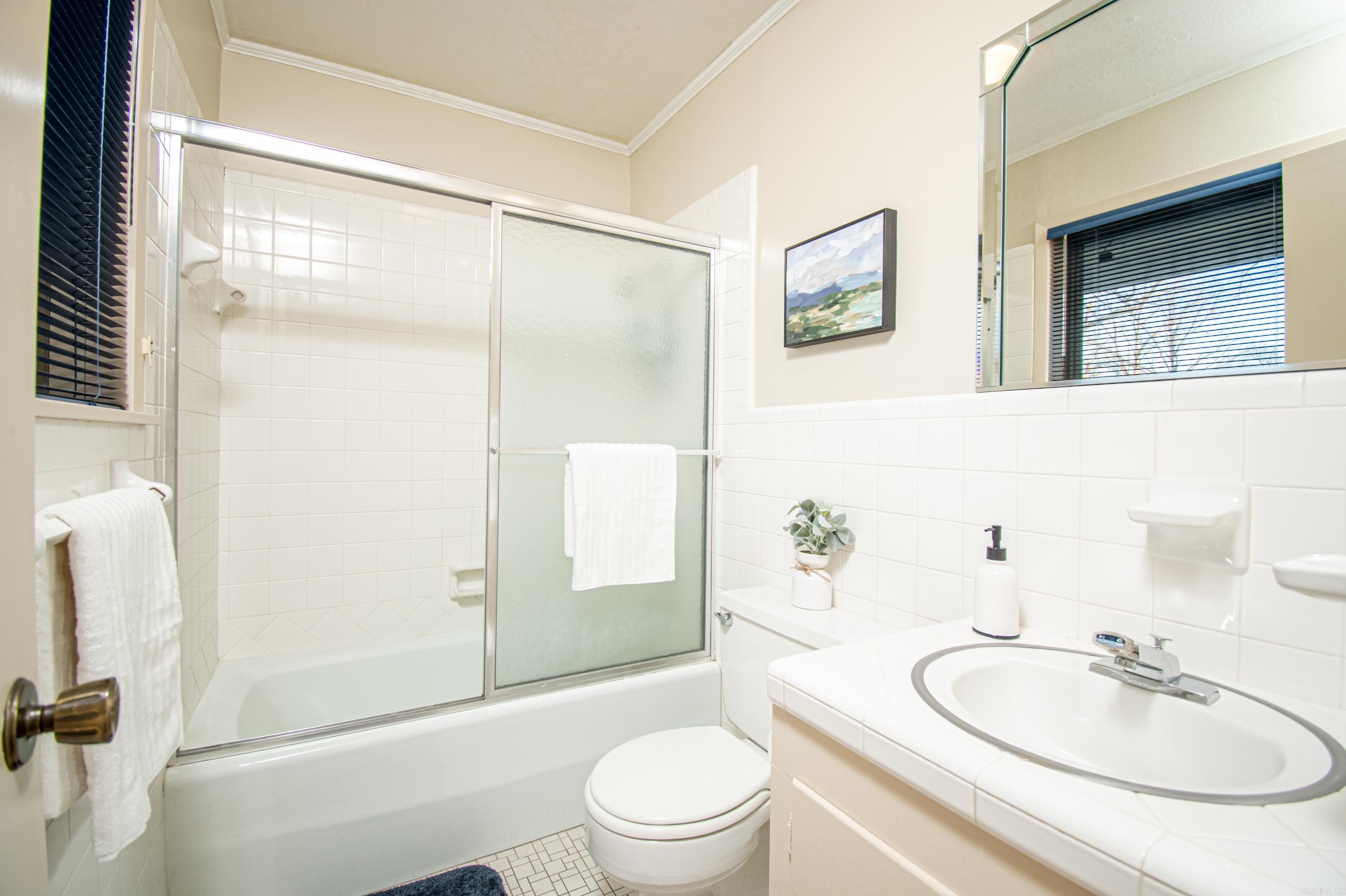 THOMPSON HEIGHTS 5TH - Residential