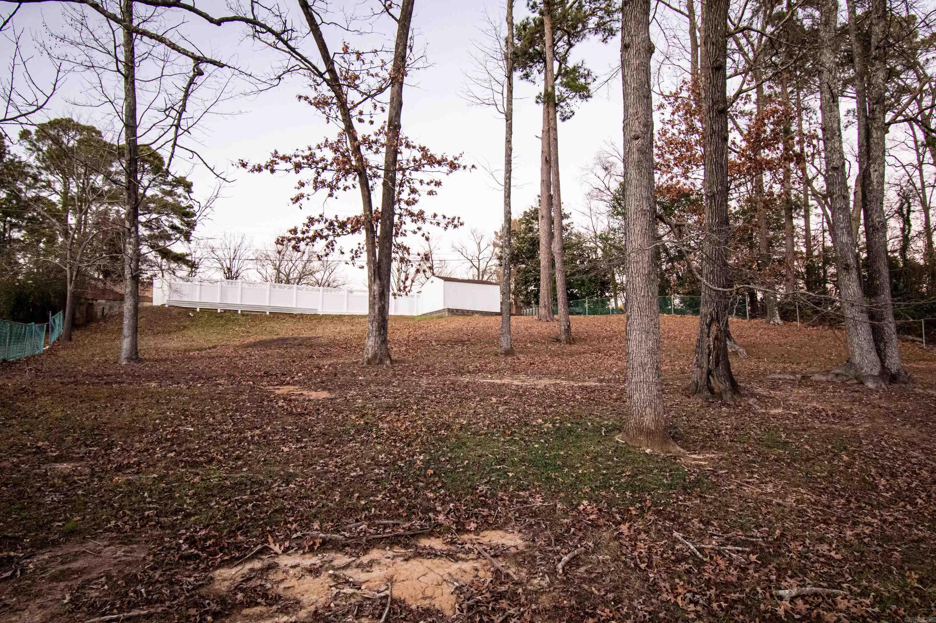 THOMPSON HEIGHTS 5TH - Residential