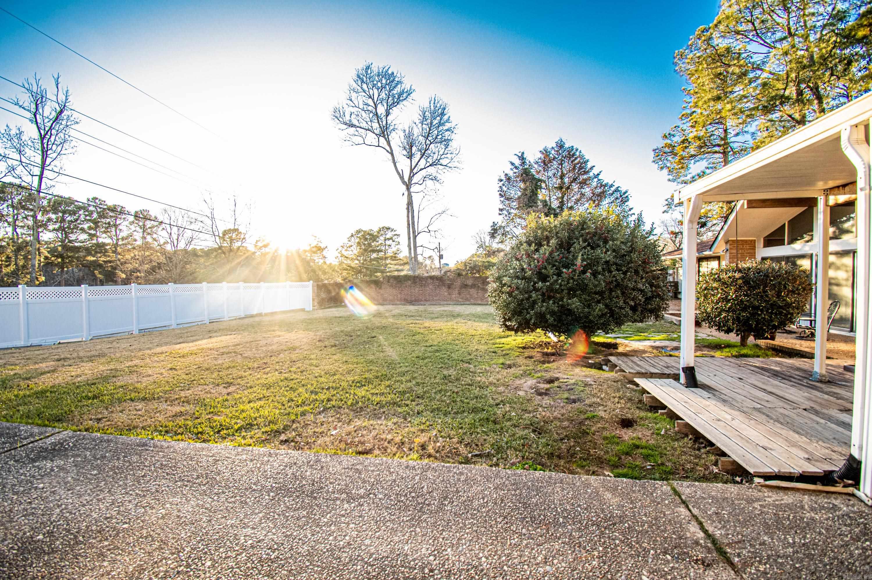 THOMPSON HEIGHTS 5TH - Residential