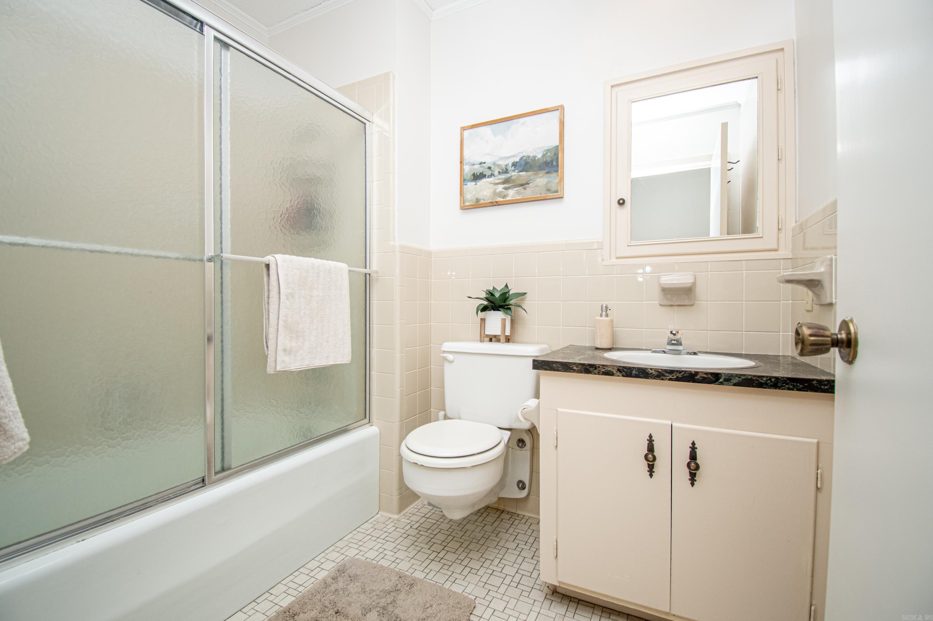 THOMPSON HEIGHTS 5TH - Residential