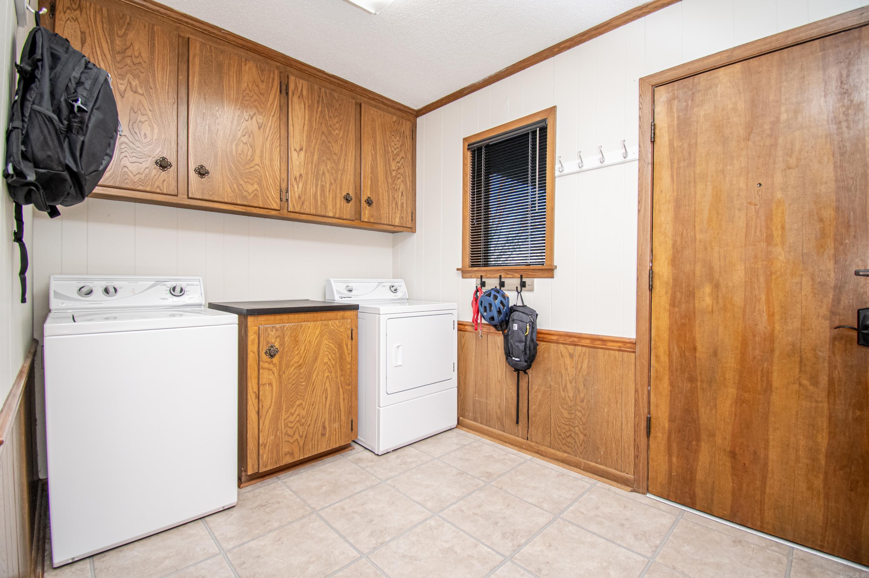 THOMPSON HEIGHTS 5TH - Residential