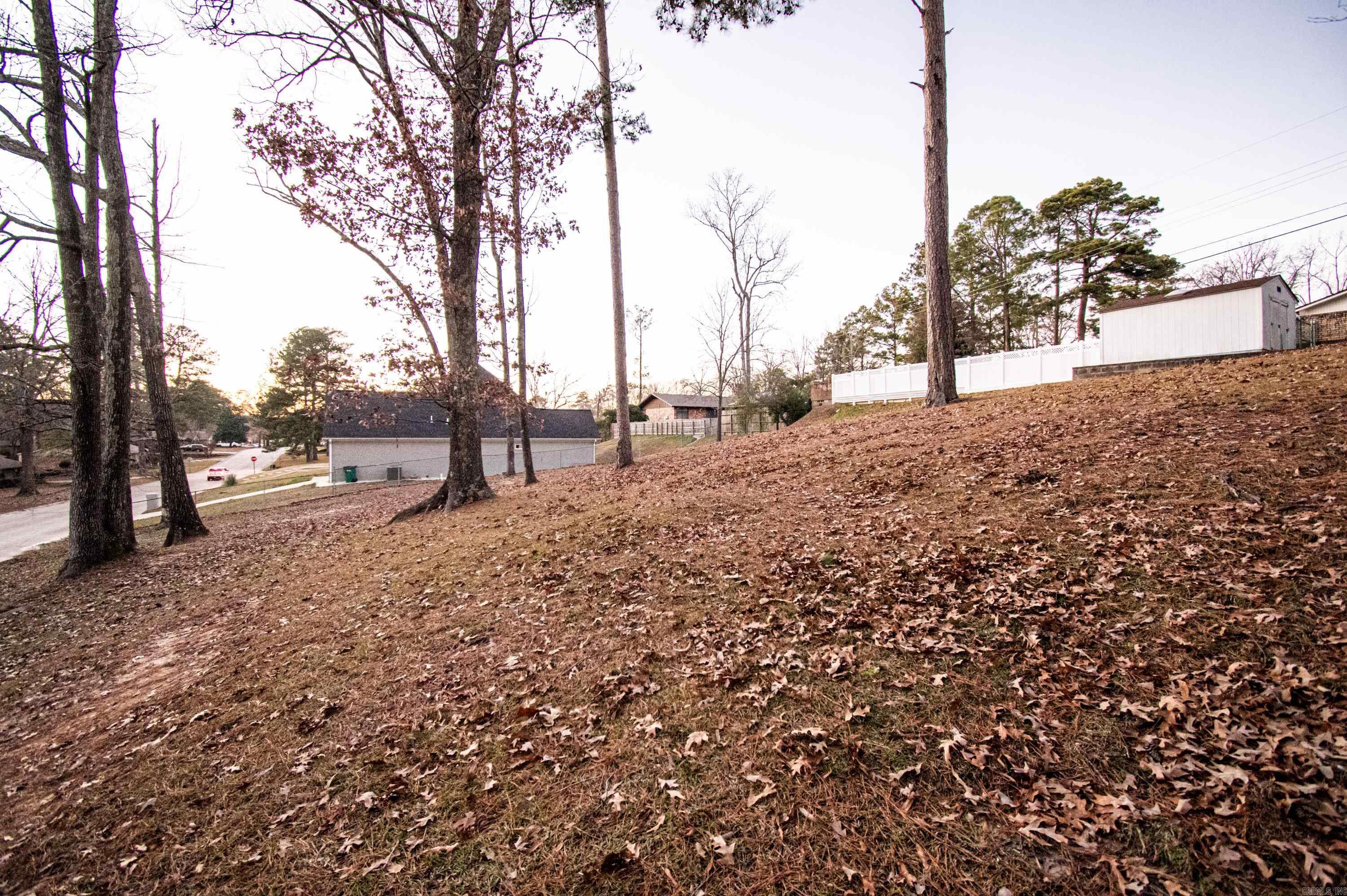 THOMPSON HEIGHTS 5TH - Residential