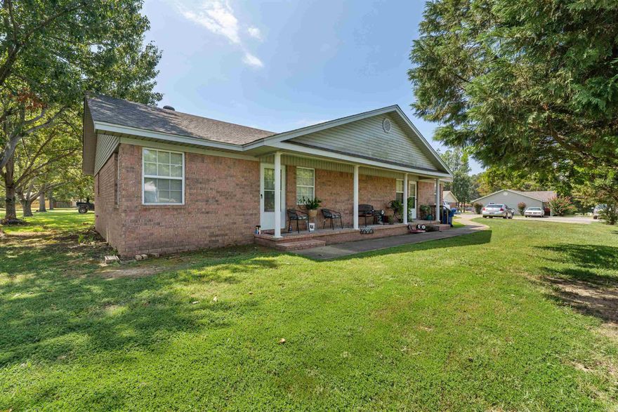 Great Investment, Well Maintained 8 total units, 4 Bldgs all units are 2 bedroom 1 bath units. New Roofs when this seller purchased in 2021.  723/725 Park Street  and 817/819 Park Street are located facing main road each on Corner lots separate sides of Bennett Drive. 104/106 Bennett is 1st bldg on Left and 105/107 Bennett is 1st bldg on Right, making these 4 bldgs  the first 4 all together for easy mowing and Maintenance. See Agent remarks, no sign on properties.