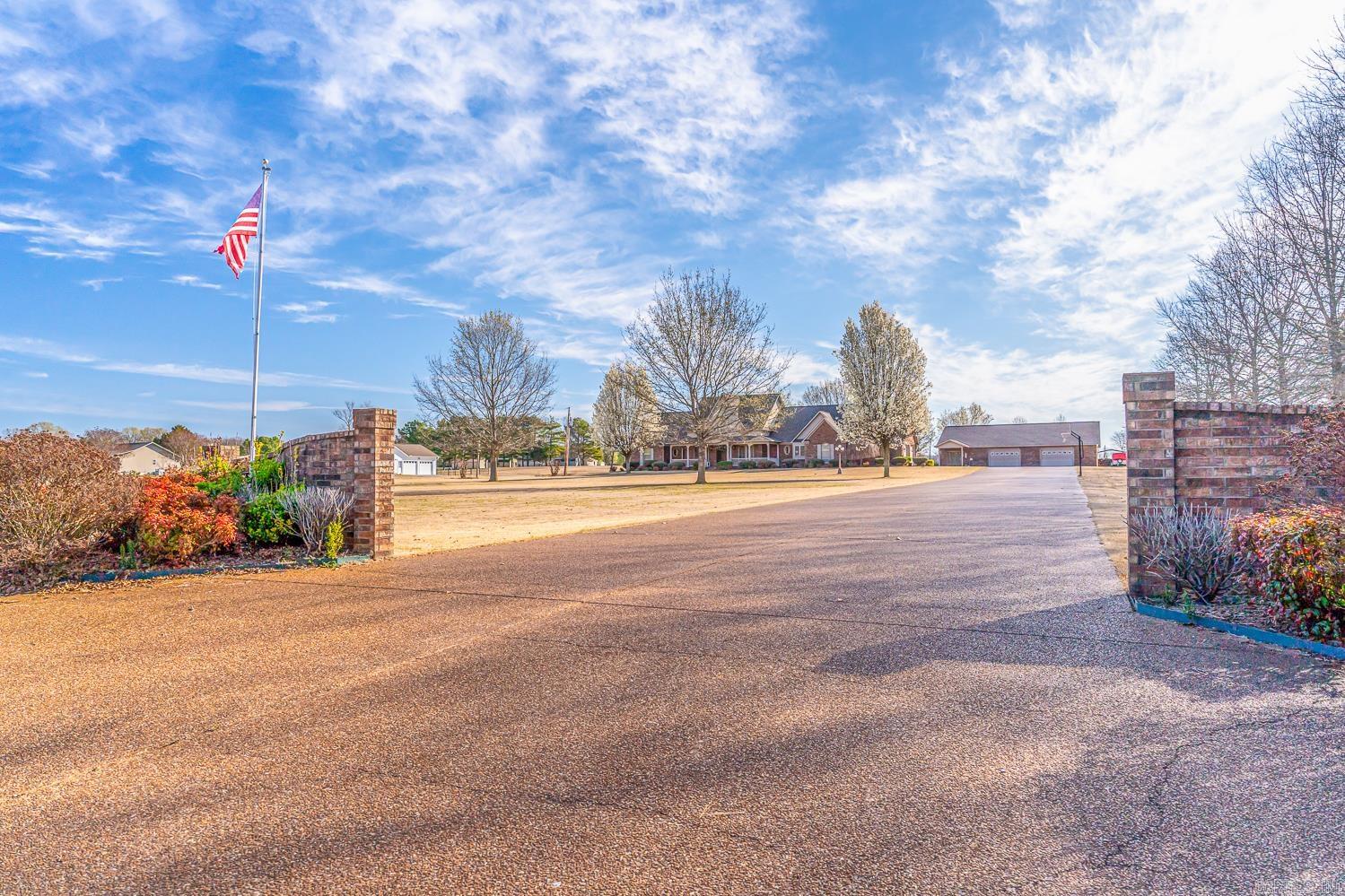 NORTH HEIGHTS - Residential