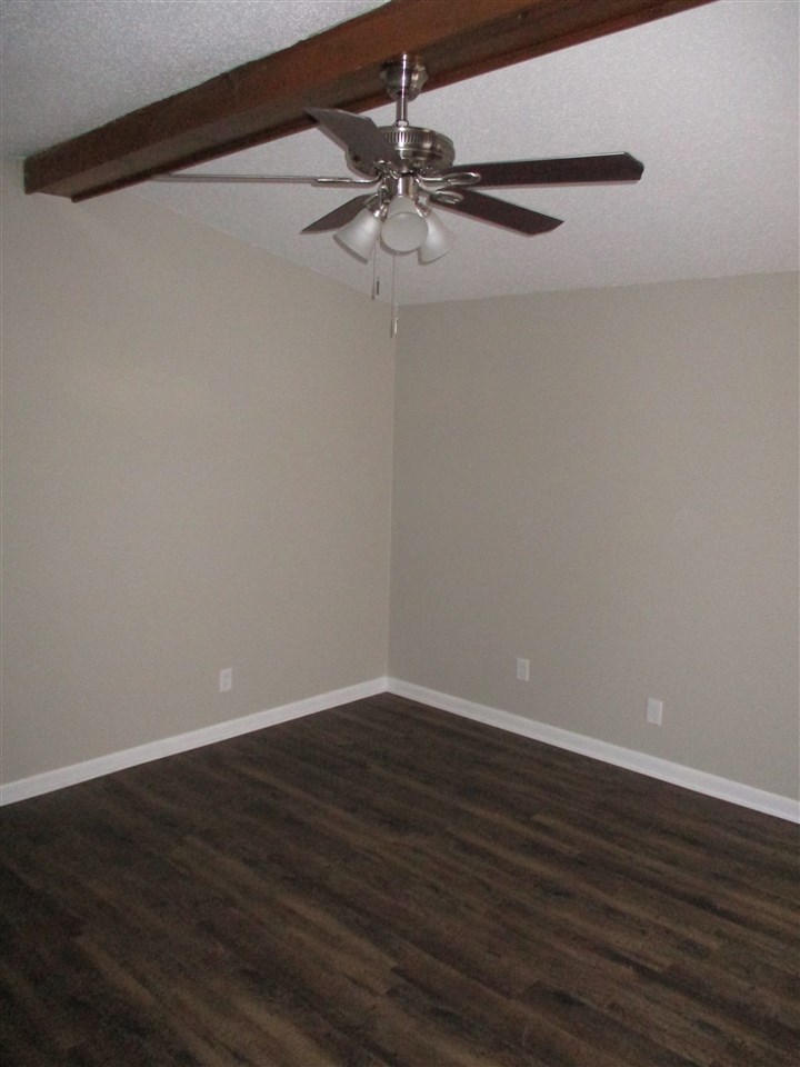 Shady Oaks - Residential Lease