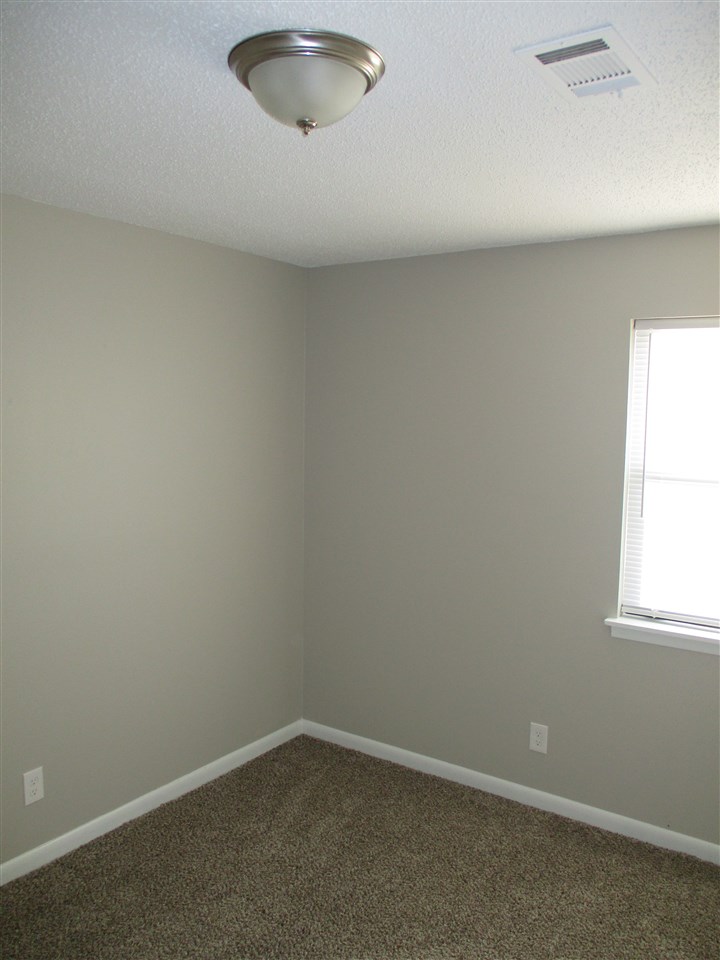 Shady Oaks - Residential Lease