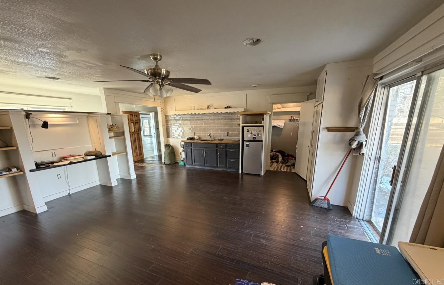 WOODLAND HEIGHTS - Residential