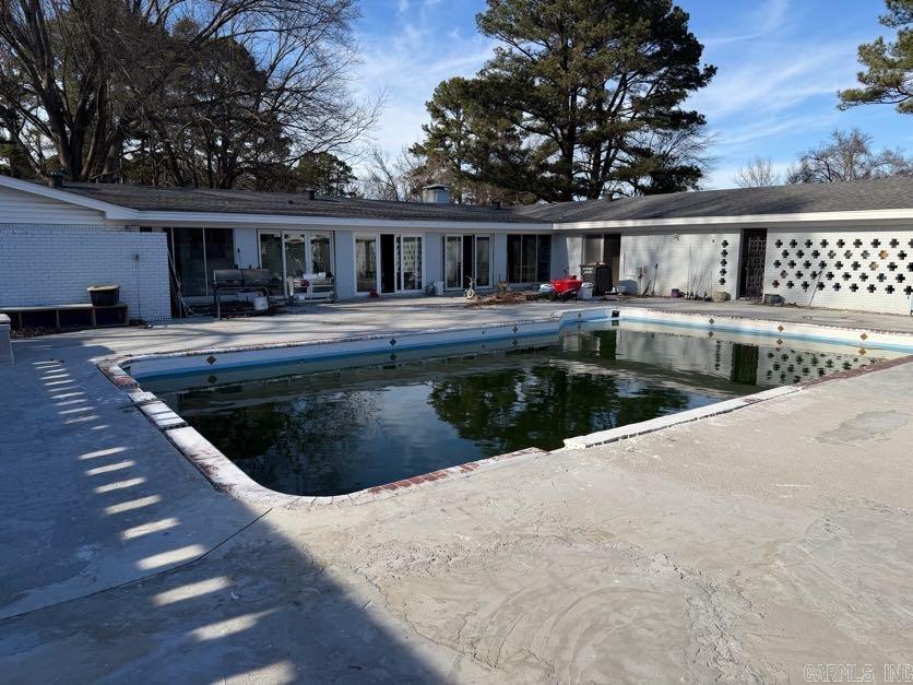 WOODLAND HEIGHTS - Residential