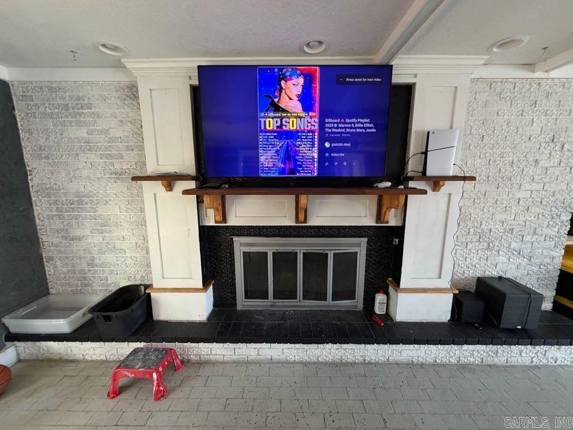 WOODLAND HEIGHTS - Residential