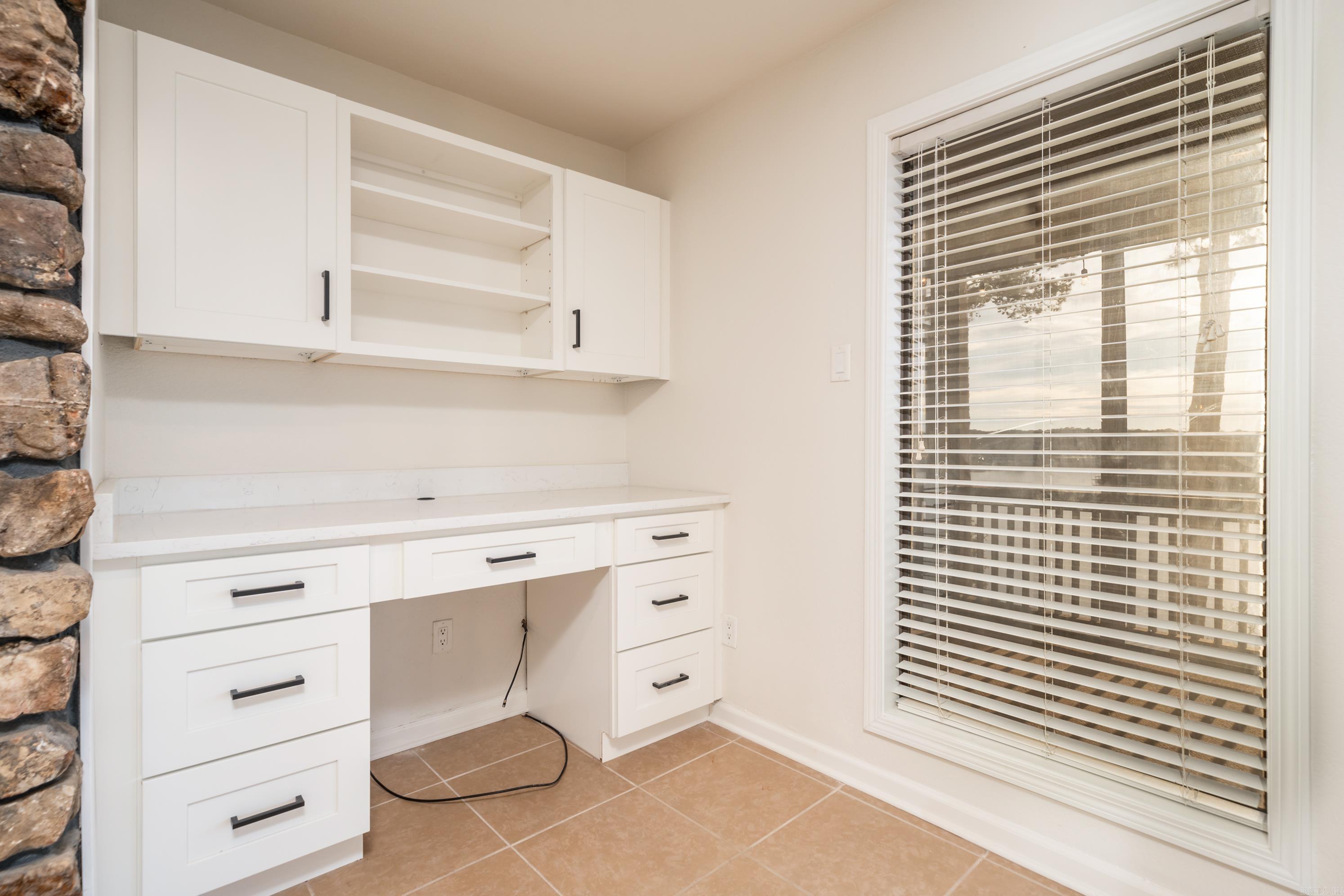 CEDAR CREST - Residential