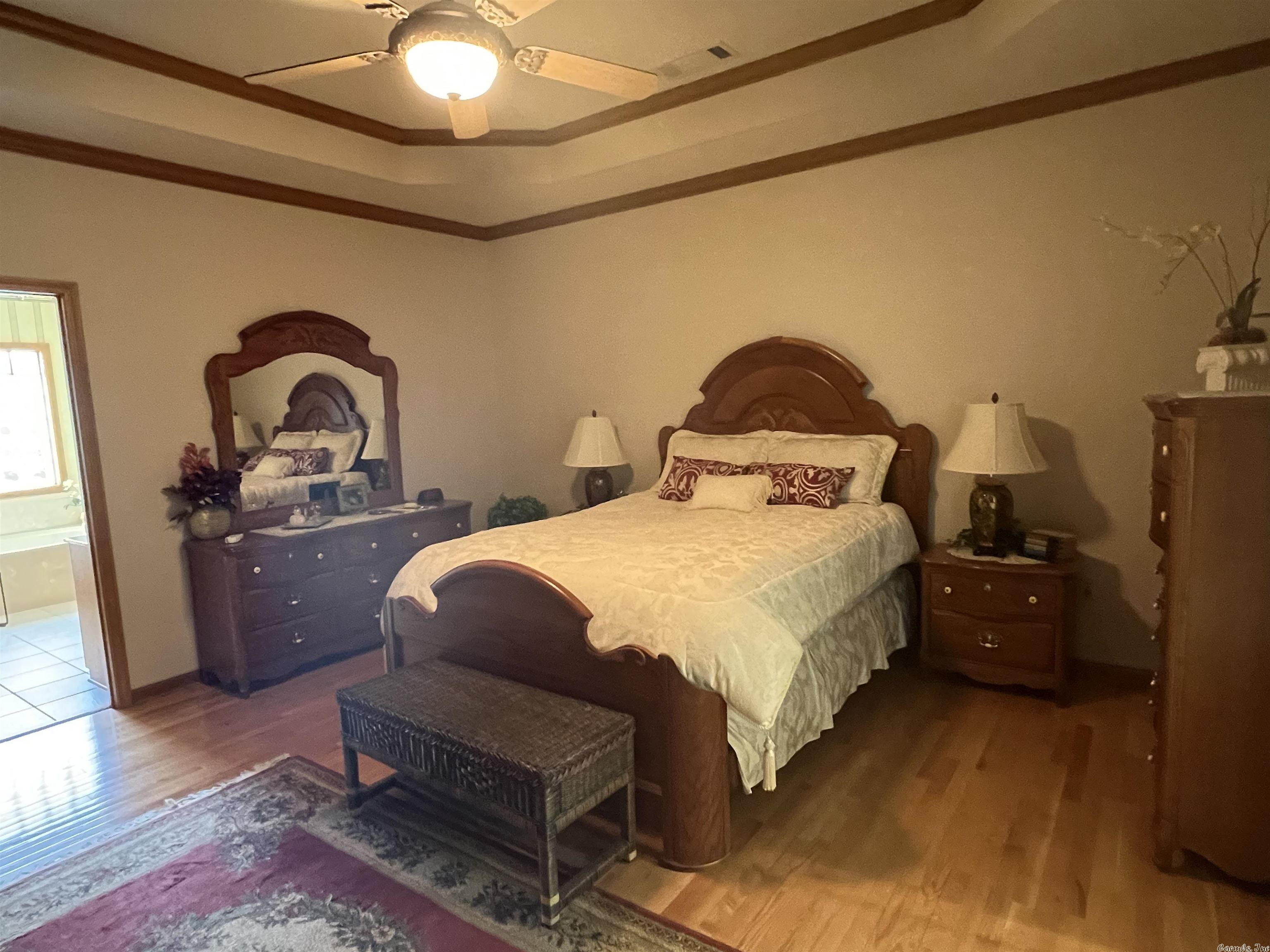 BELLE MEADE - Residential