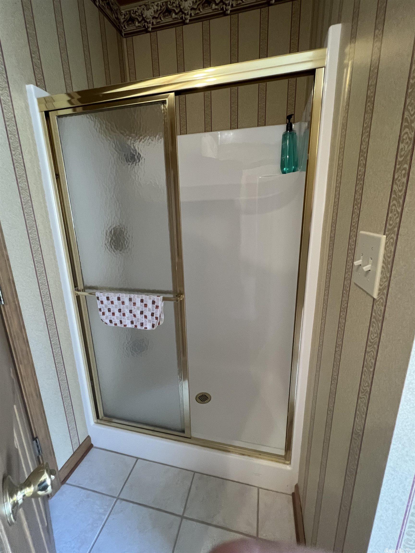 BELLE MEADE - Residential