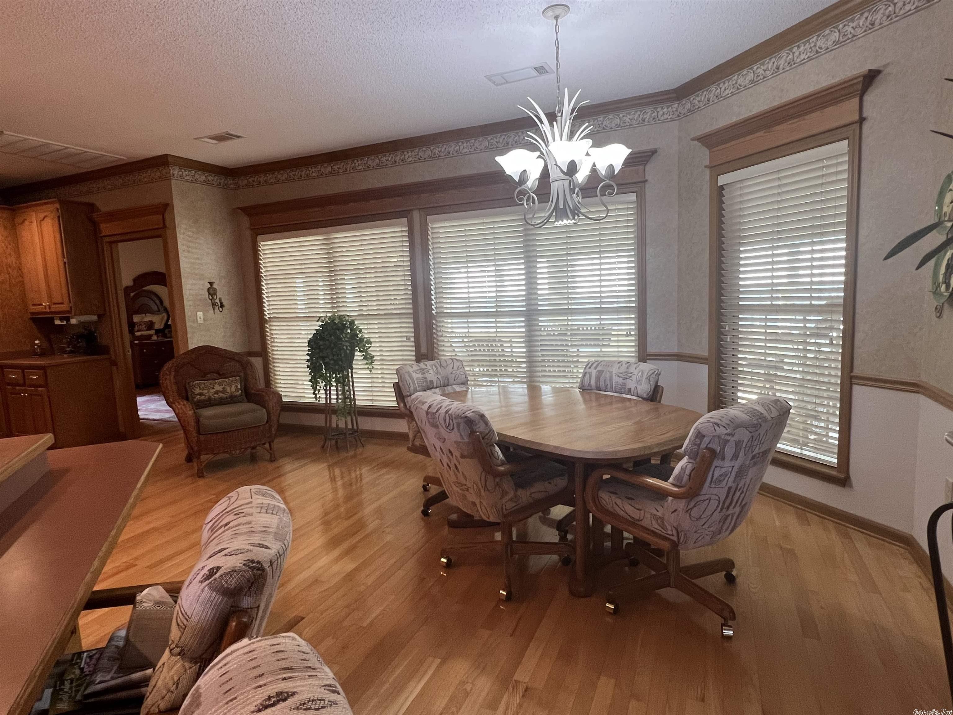 BELLE MEADE - Residential