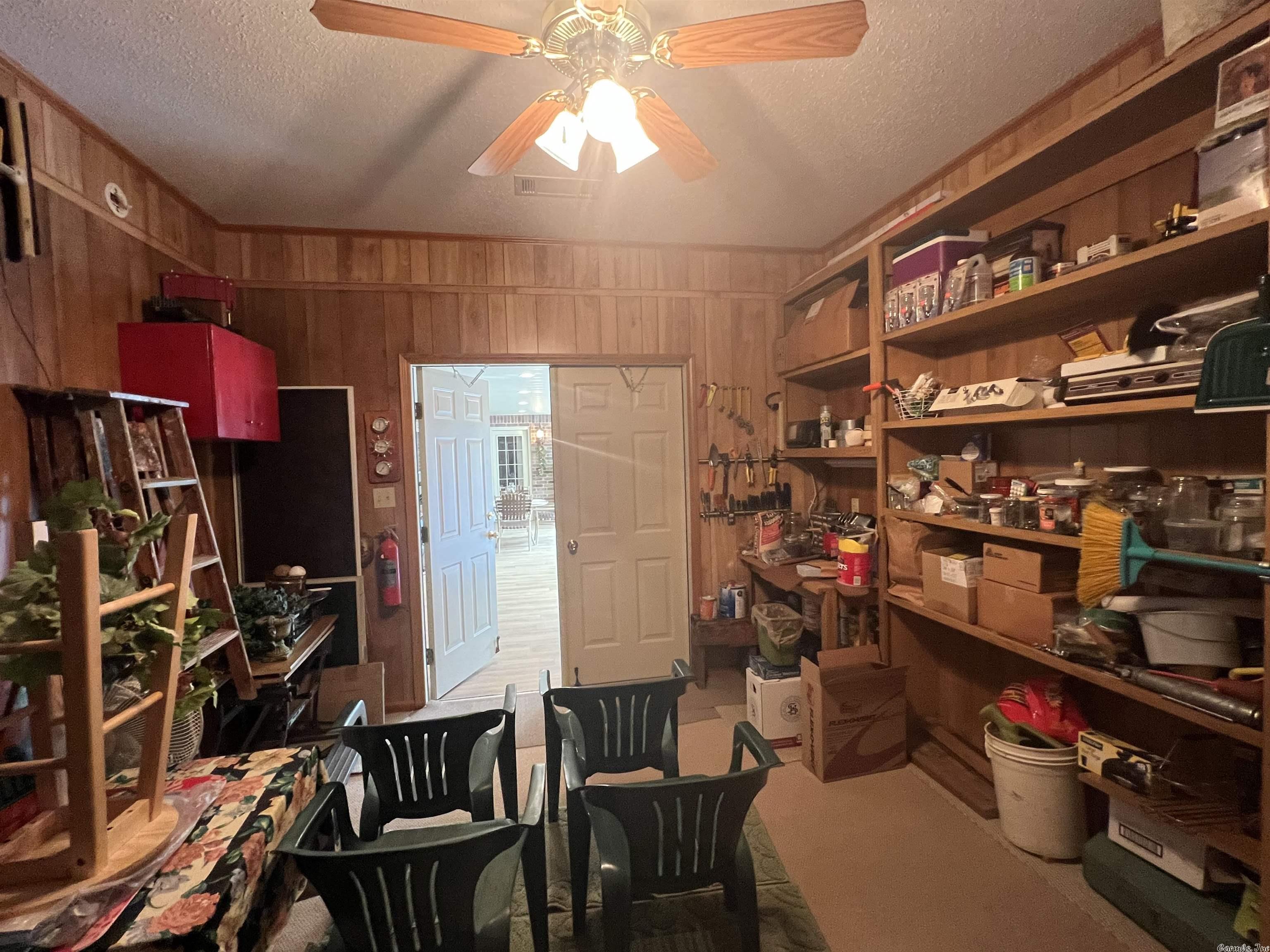 BELLE MEADE - Residential