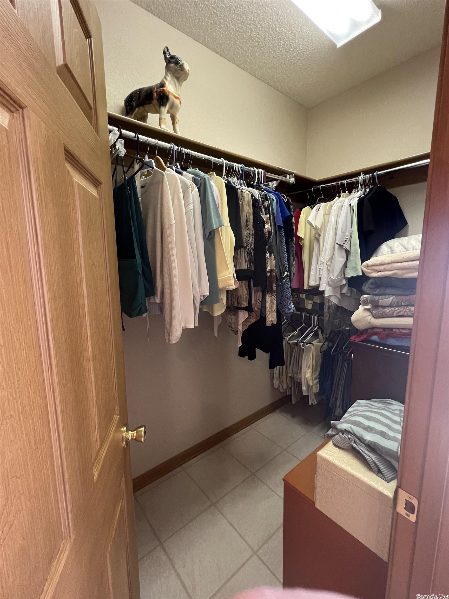 BELLE MEADE - Residential