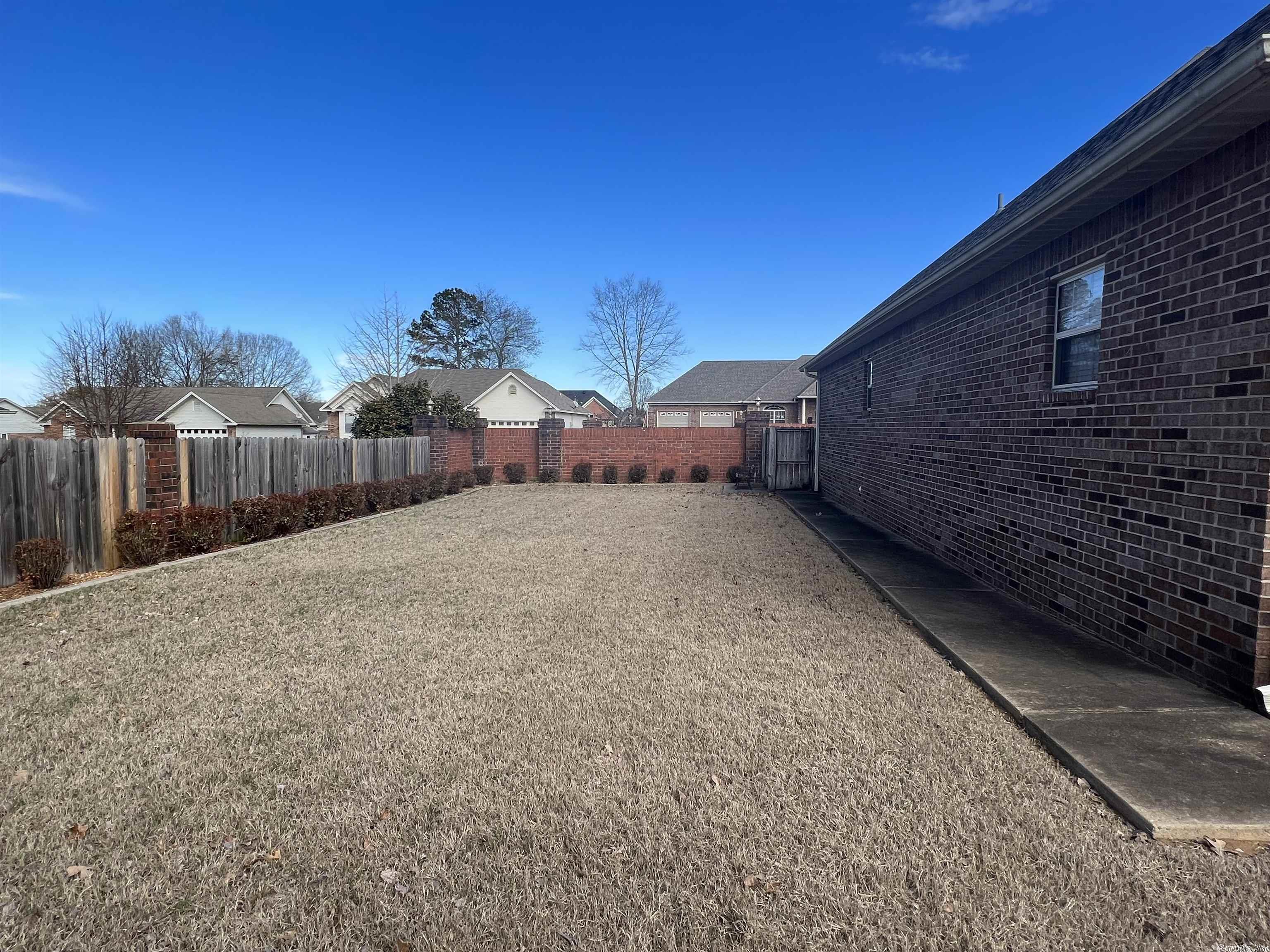 BELLE MEADE - Residential