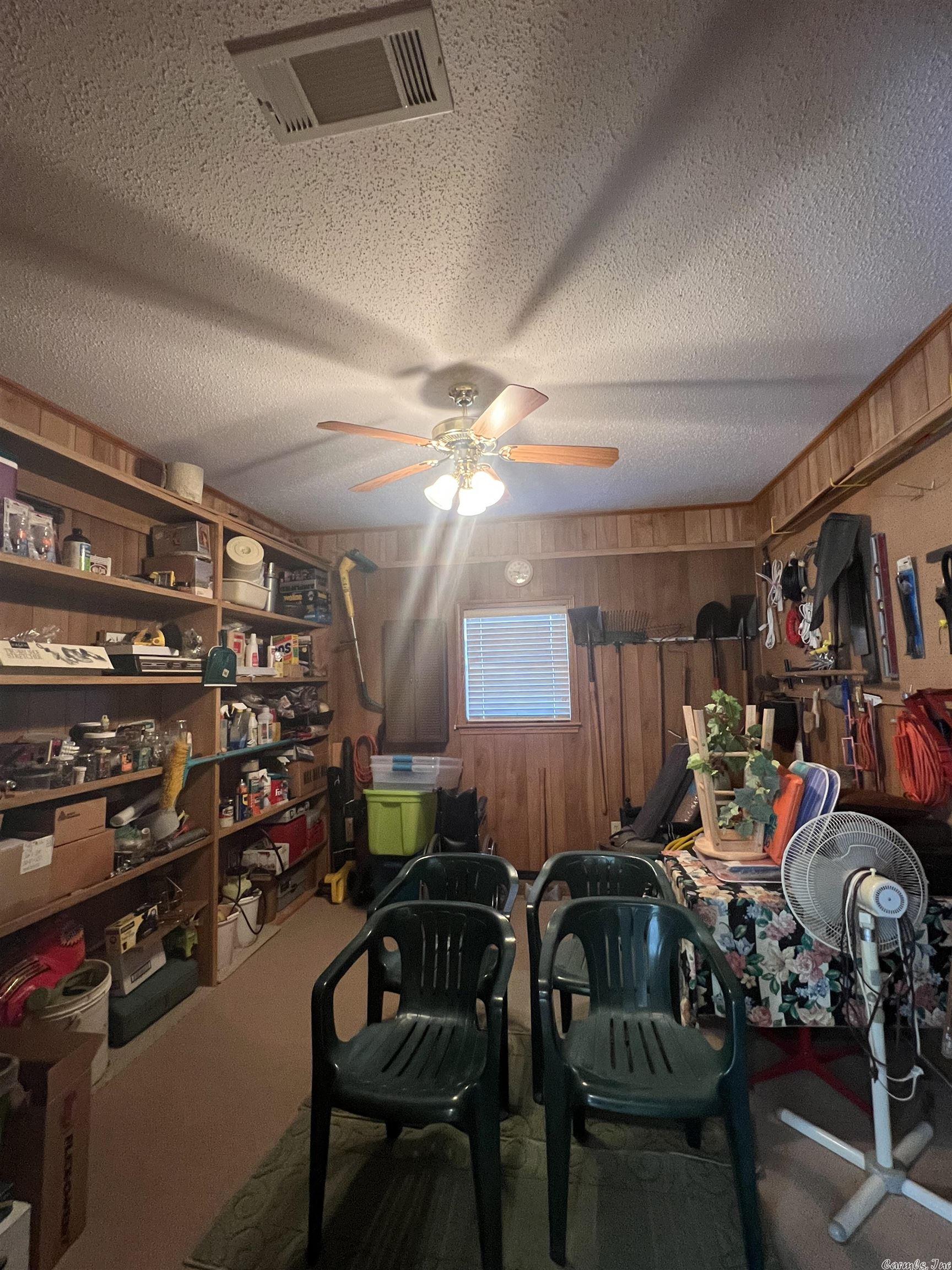 BELLE MEADE - Residential