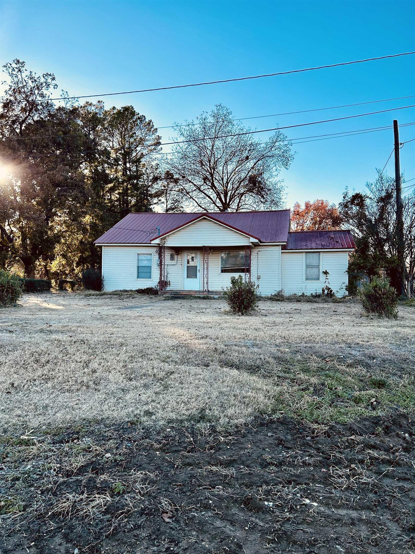 Come and see this cozy little home that sits on a secluded 0.5 +/- acre lot located at the end of 4th St. in Monette AR! This home is great for an investor or perfect for that first time home owner. This house has a spacious partially fenced in yard, that includes a handy storage shed, it also includes a one car garage. The home also has a bonus room off from the kitchen that can be used for a number of things, such as study/office or craft room or whatever else that might fit your needs. The home also includes 3 bedrooms and one bathroom. Call to book your showing today!