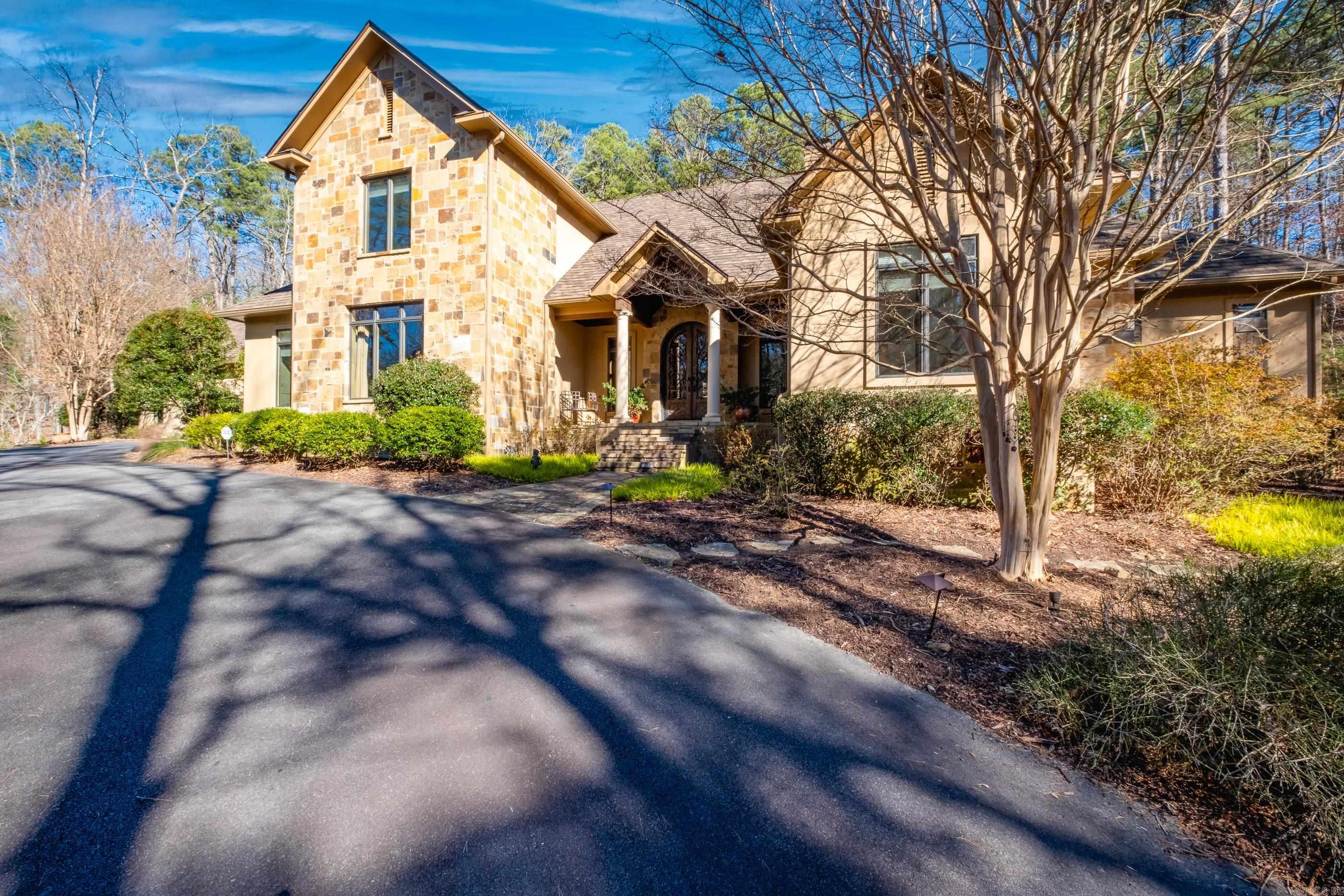 CHENAL DOWNS - Residential