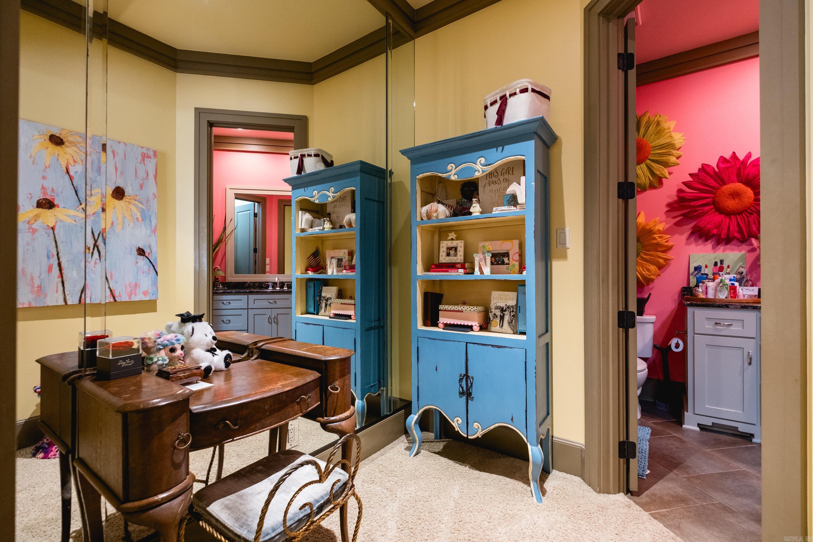 CHENAL DOWNS - Residential