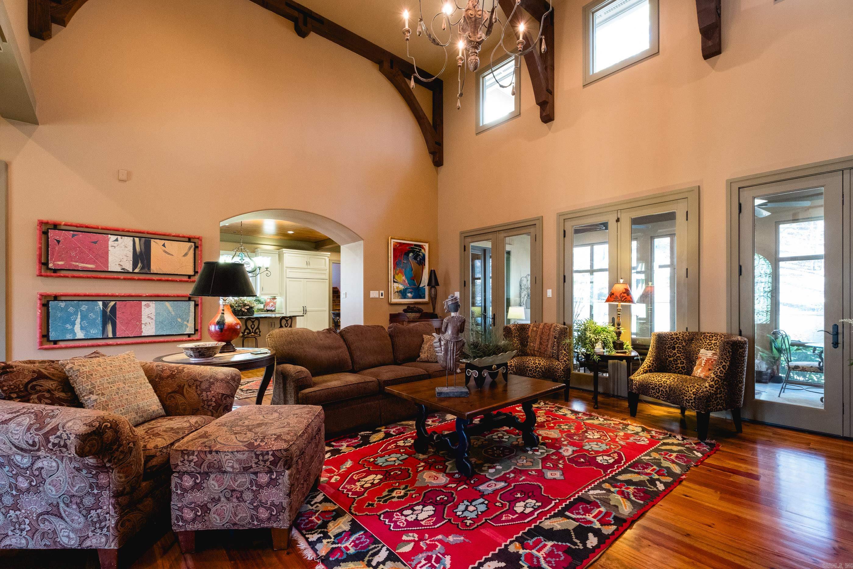 CHENAL DOWNS - Residential